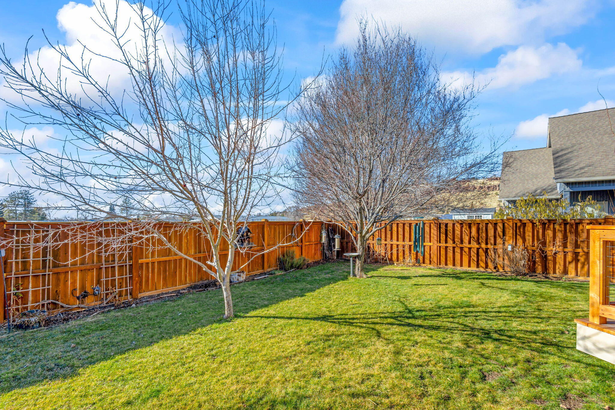 379 SE Pioneer Drive