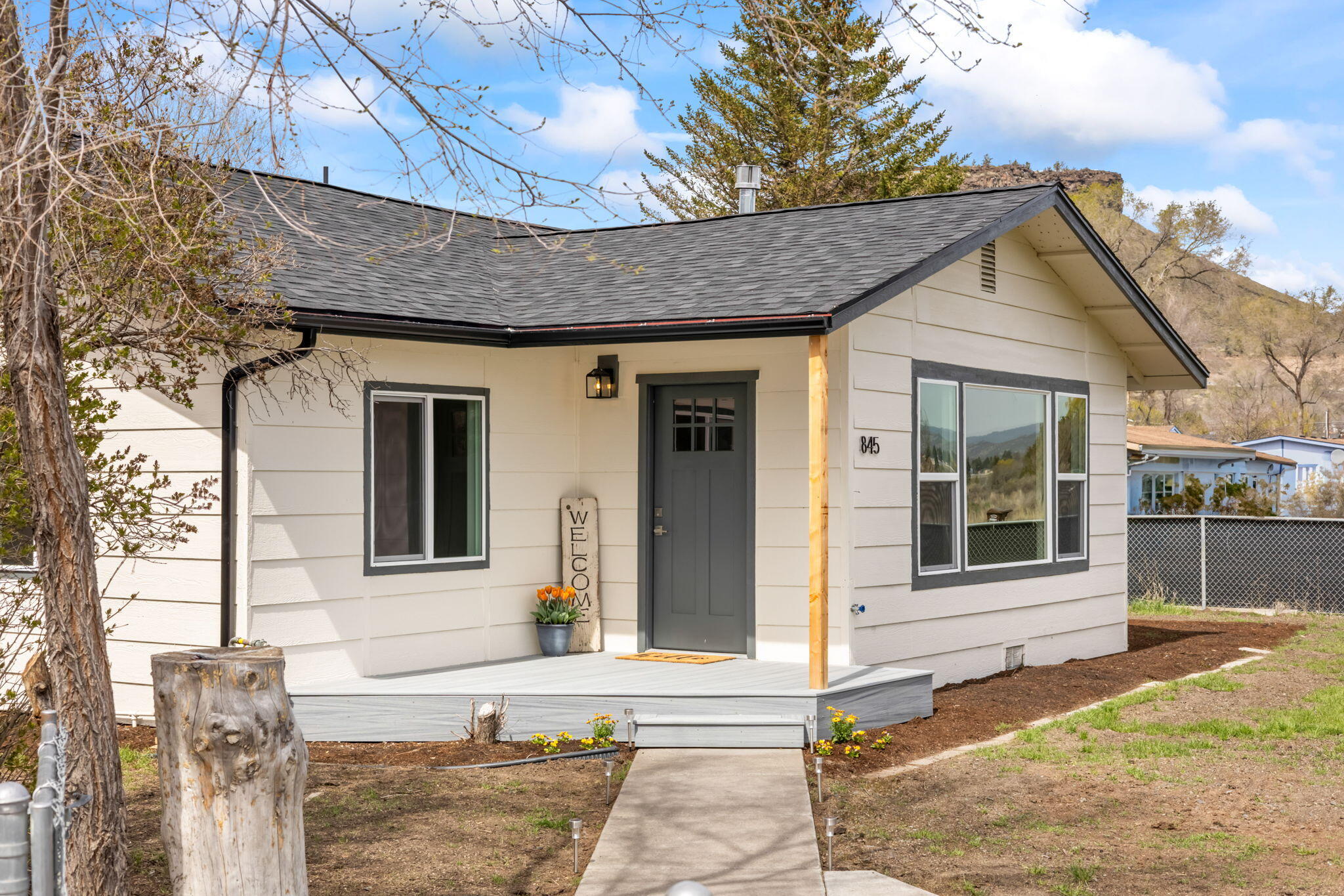 845 SW Rimrock Road