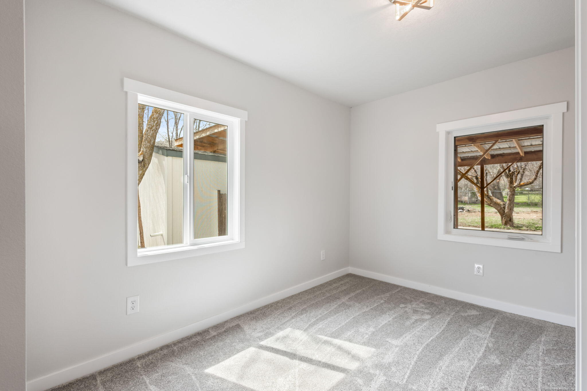 845 SW Rimrock Road