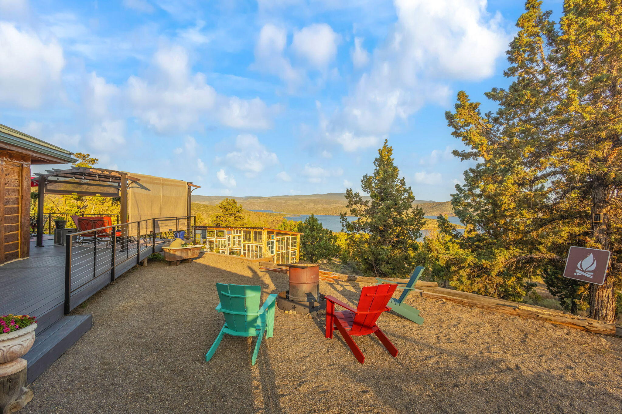 7884 SE Davis Way