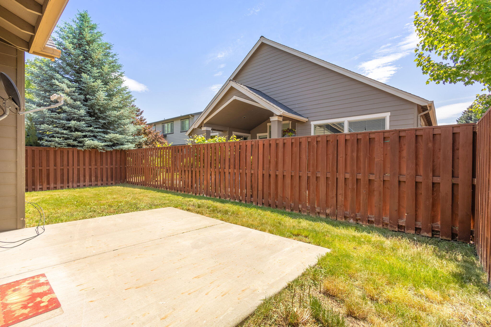 1156 NE Steins Pillar Drive
