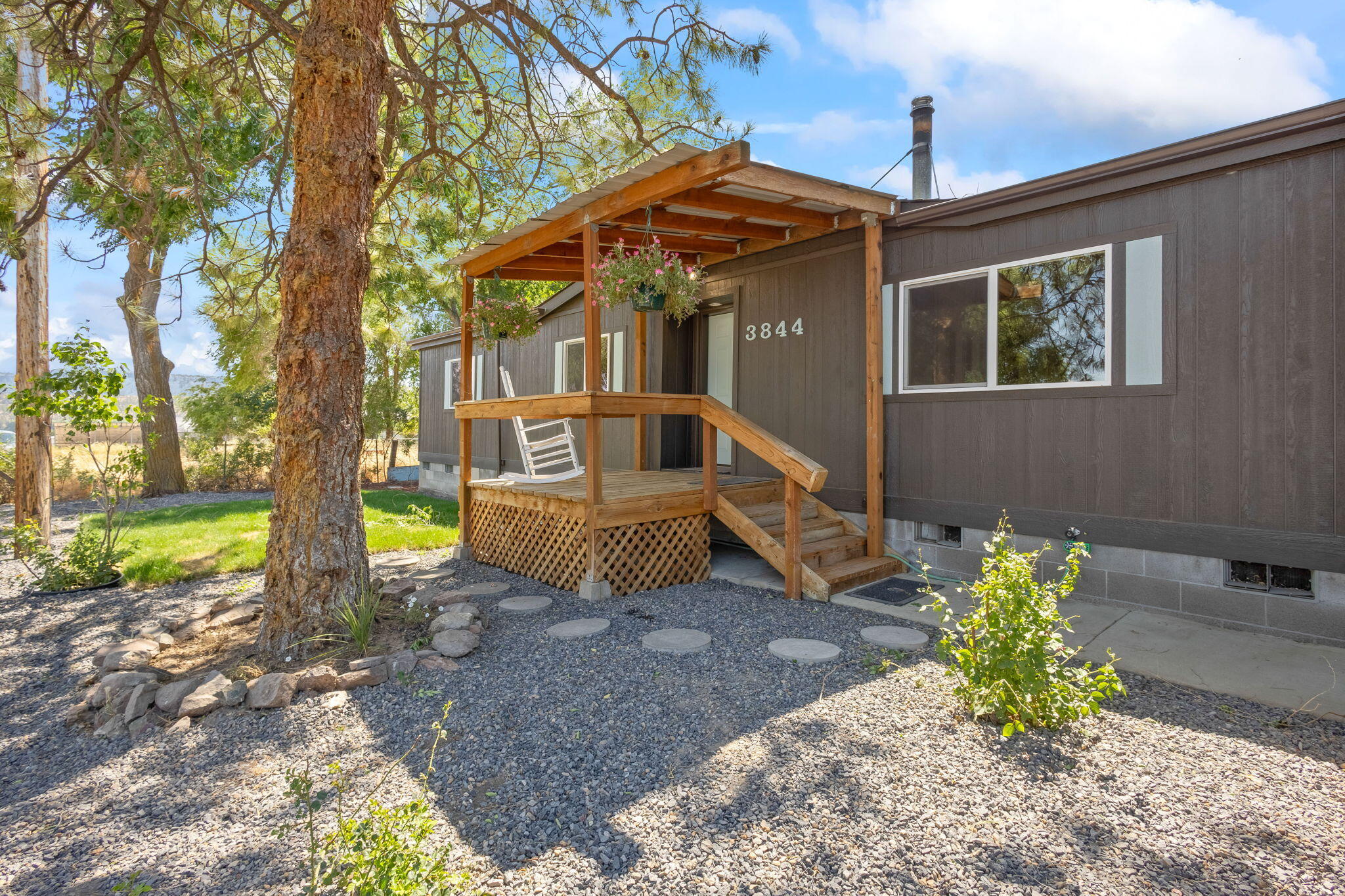 3844 NE Butte Lane