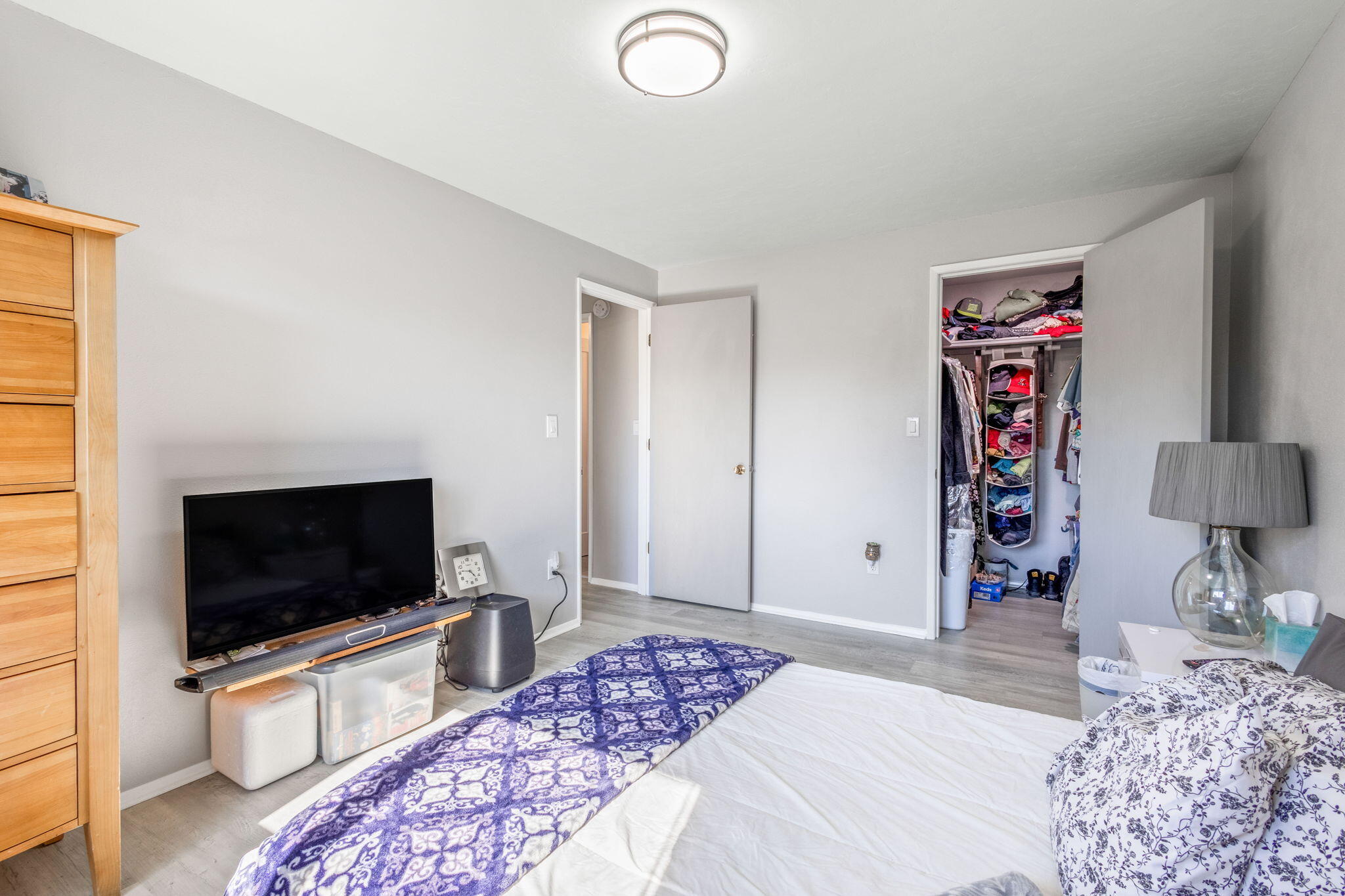 216 NE 9th Street