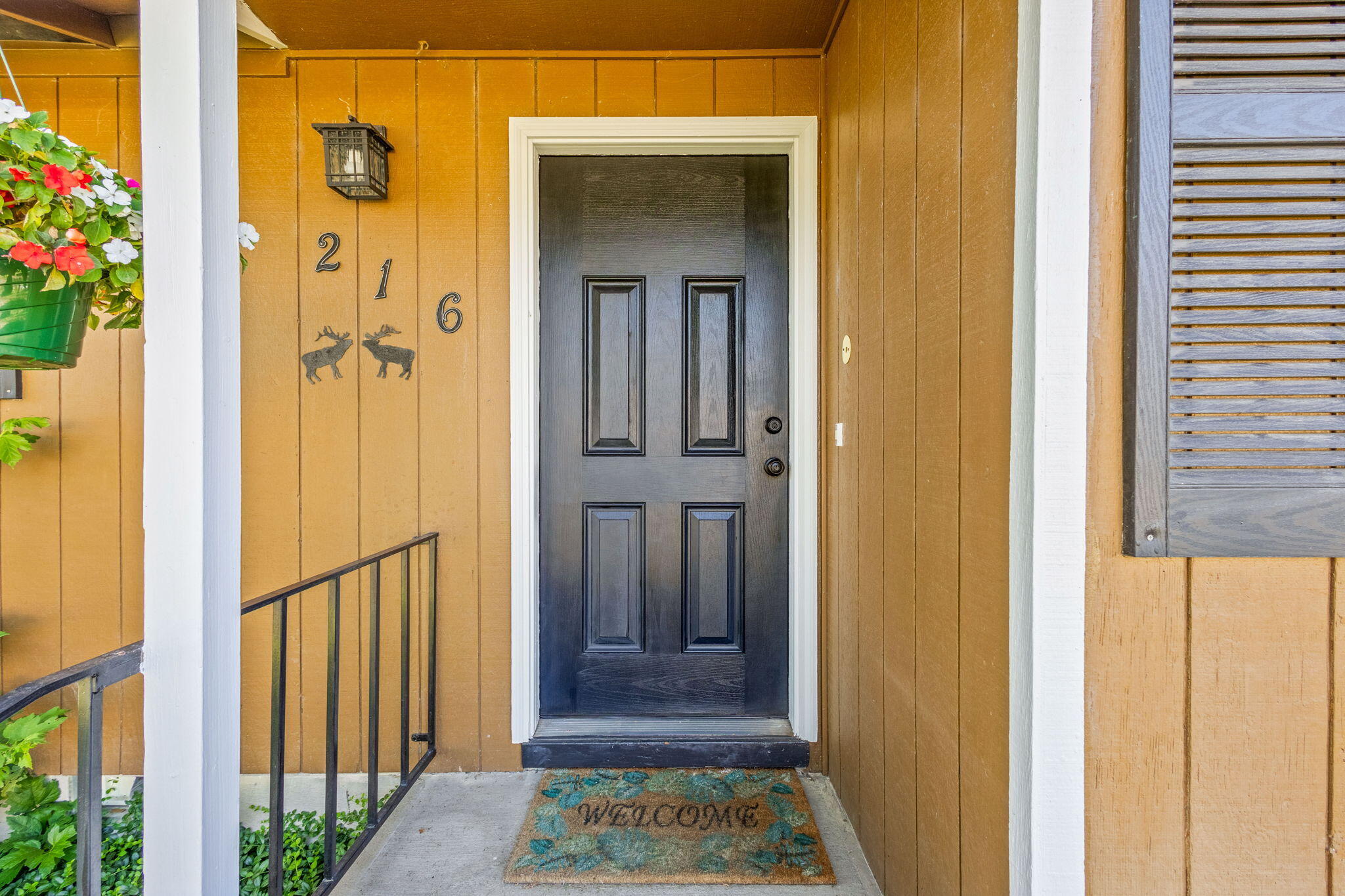 216 NE 9th Street