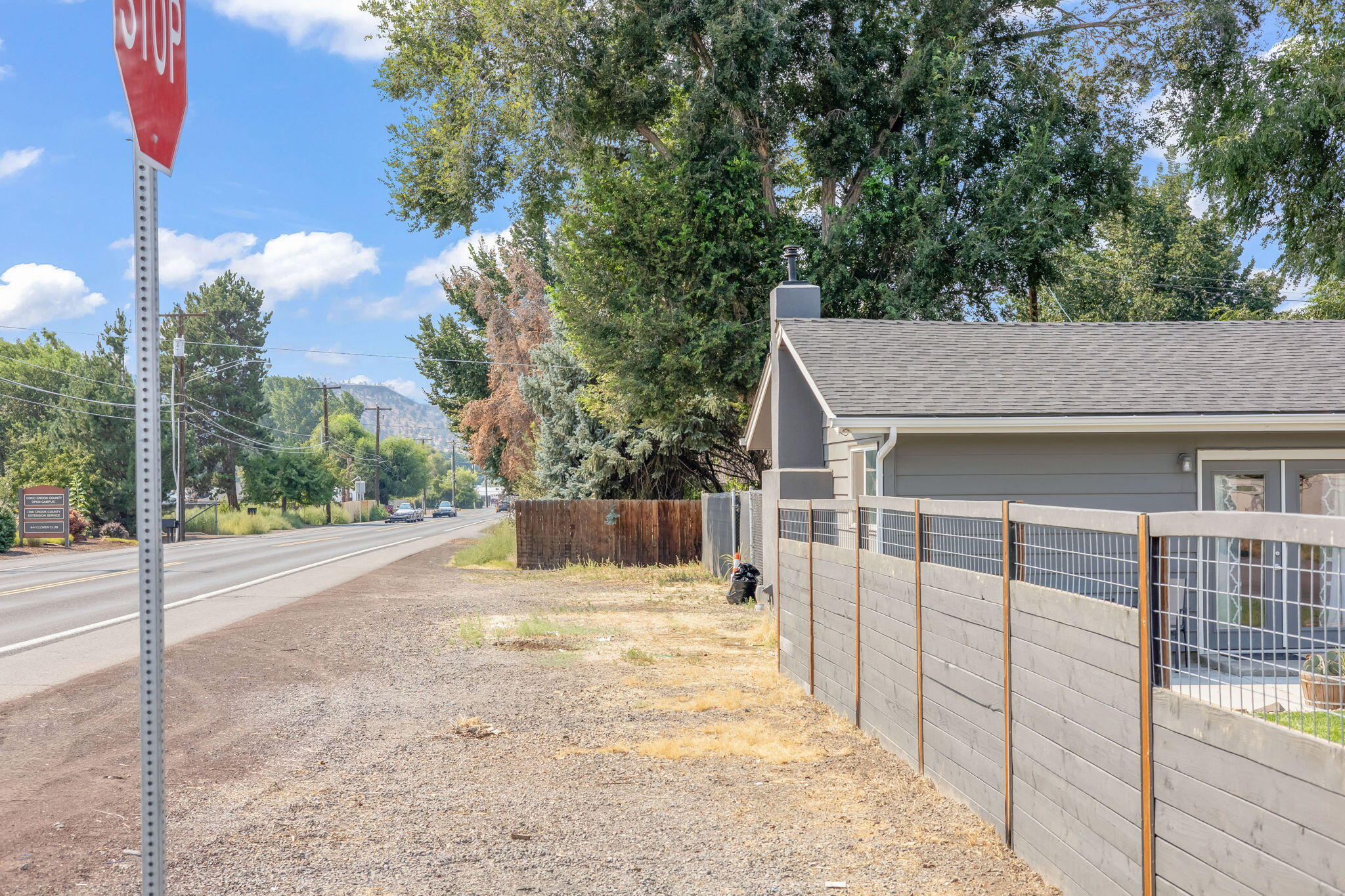 795 SE Fairview Street