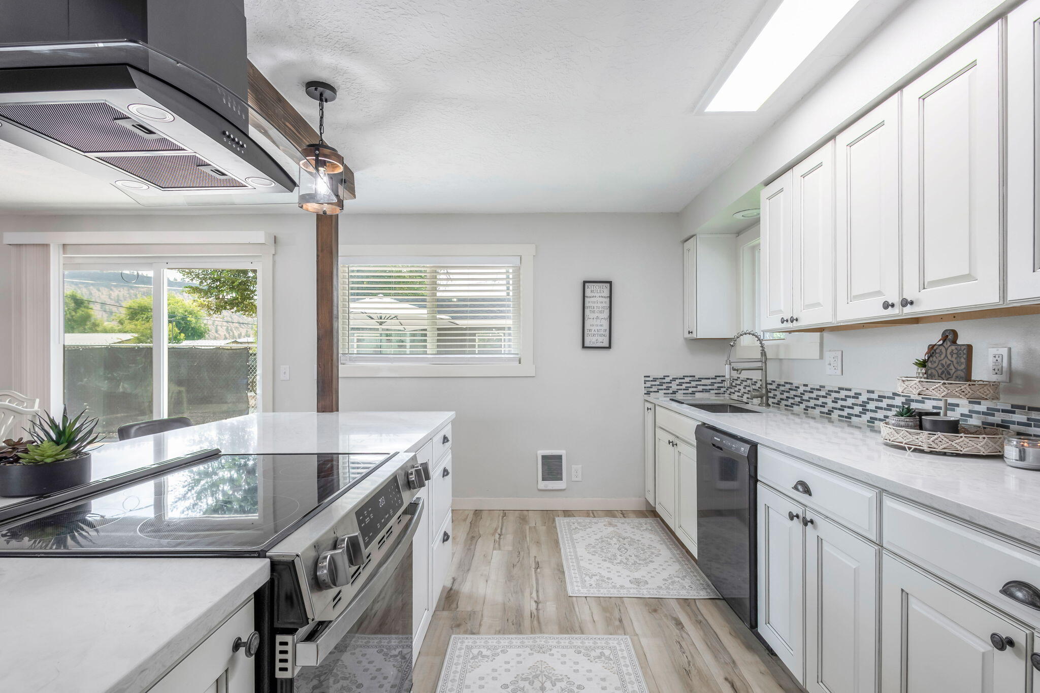 795 SE Fairview Street