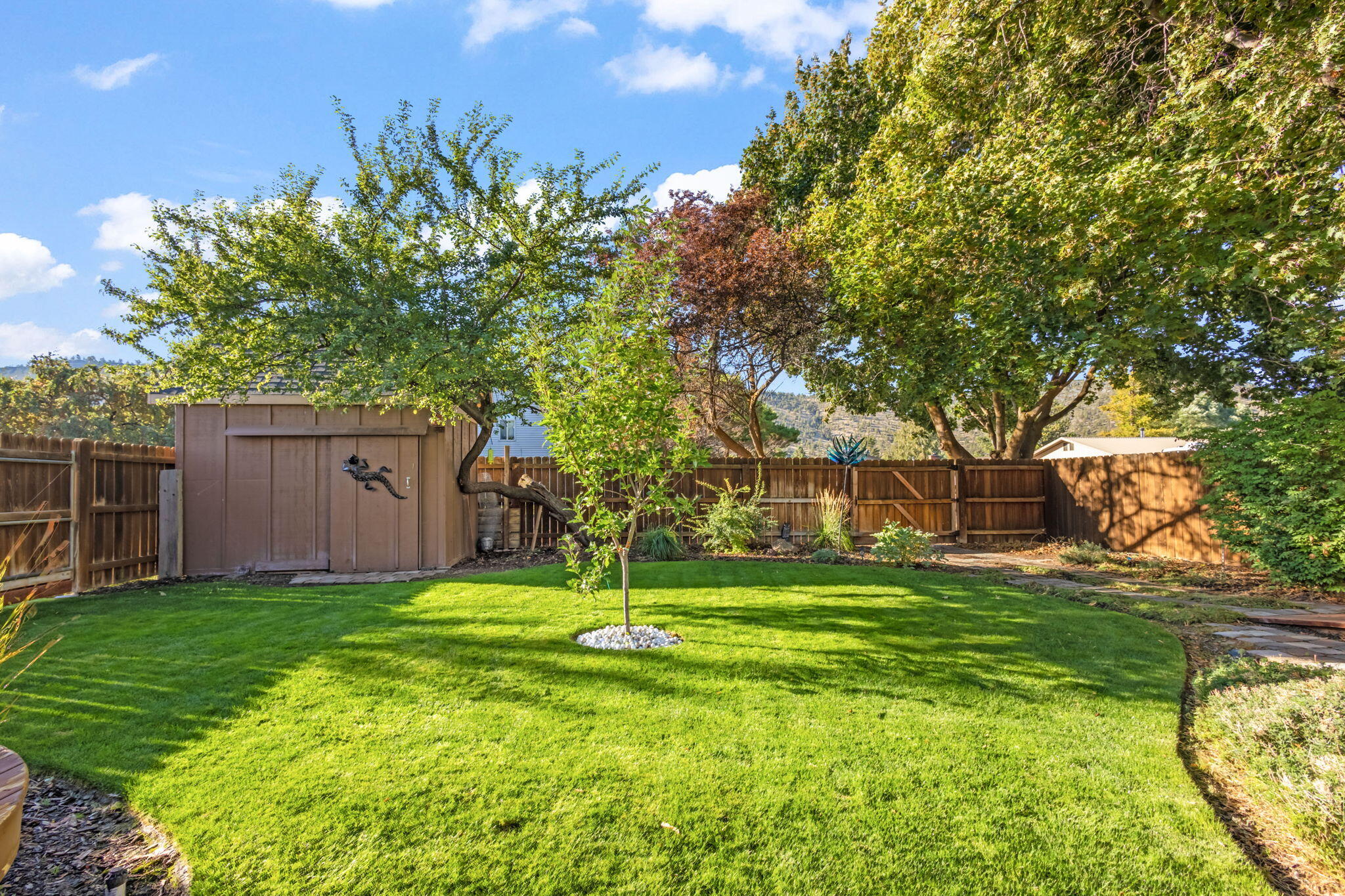 391 NE Marmot Lane