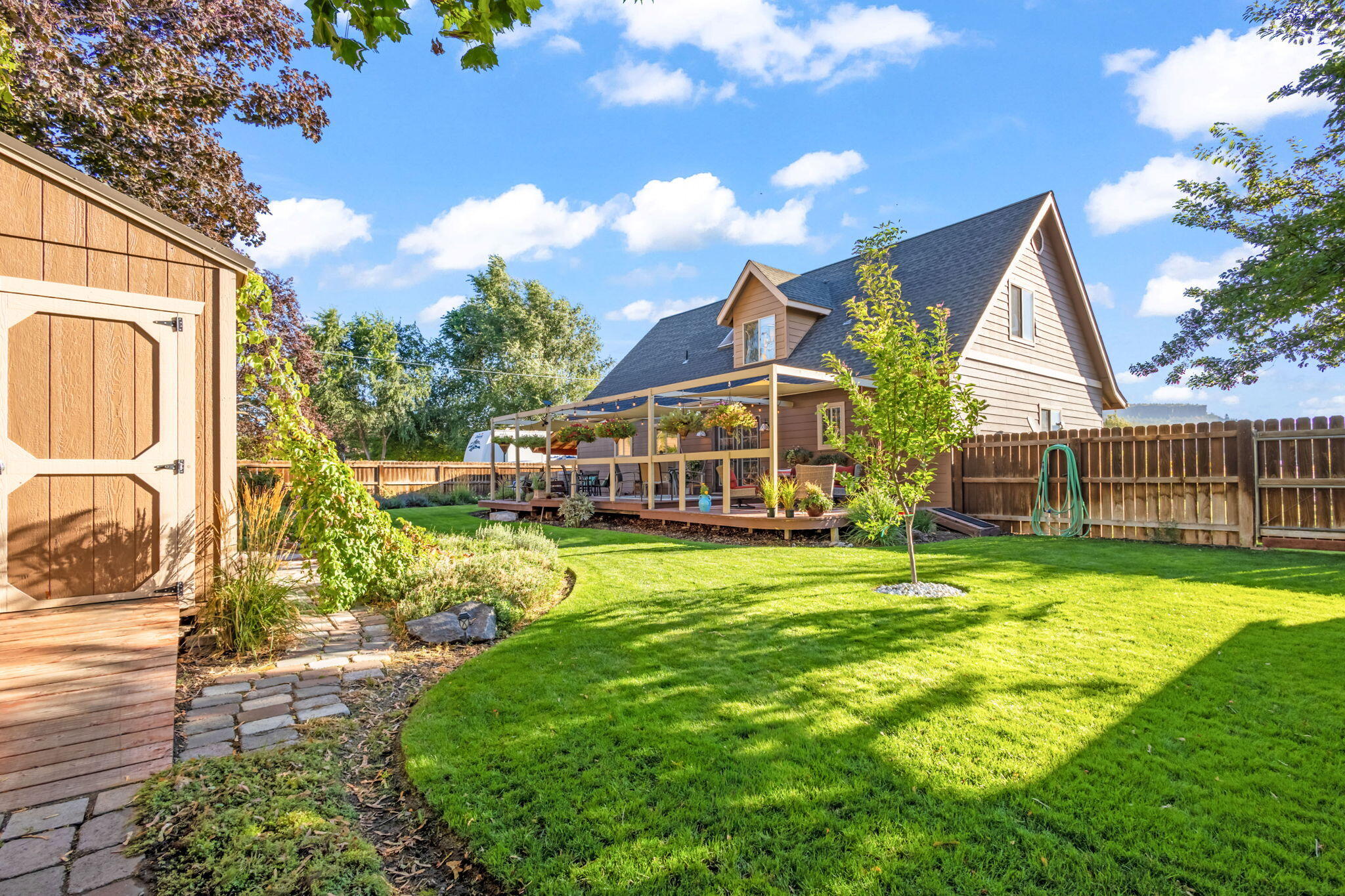 391 NE Marmot Lane
