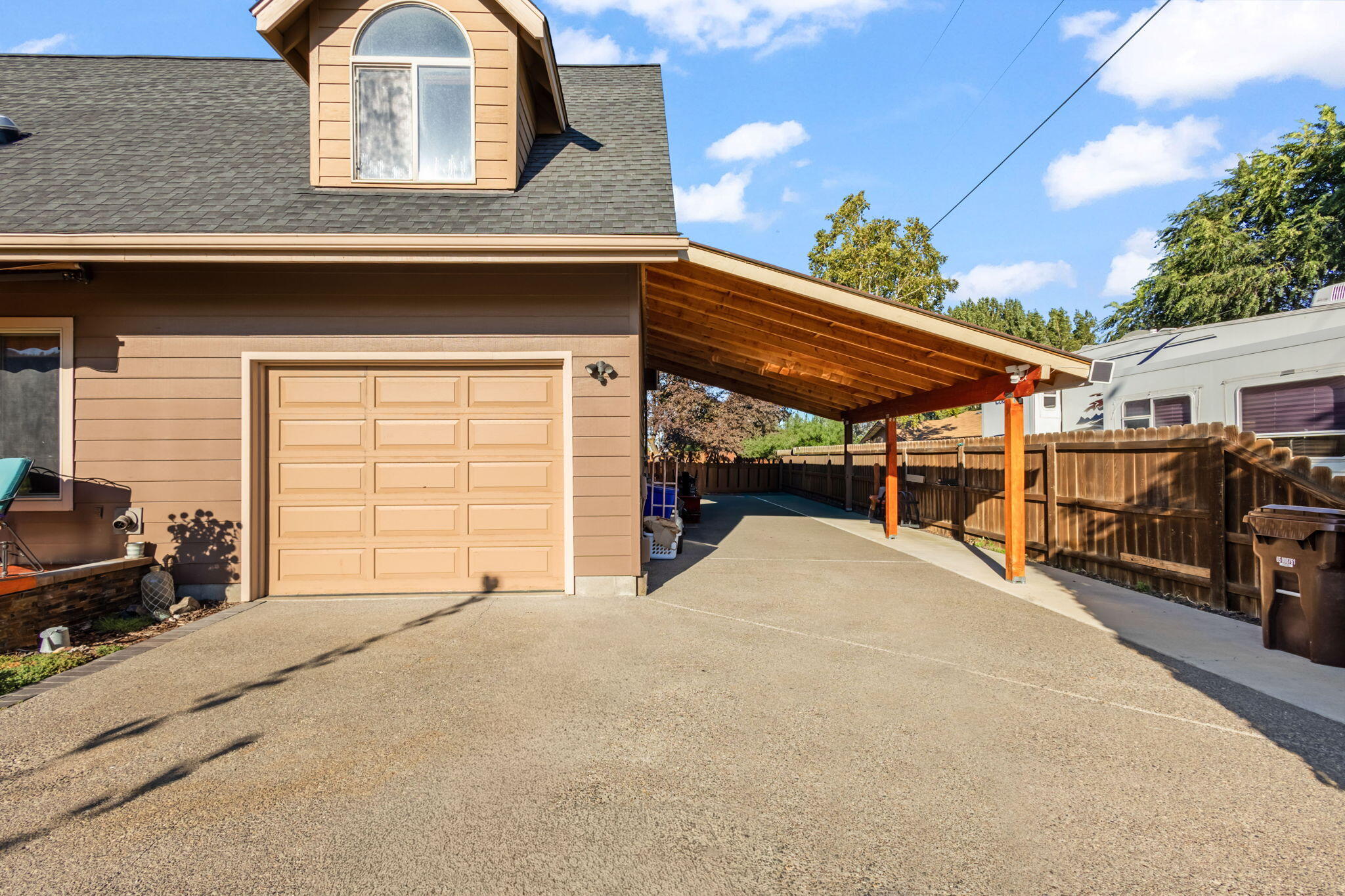 391 NE Marmot Lane