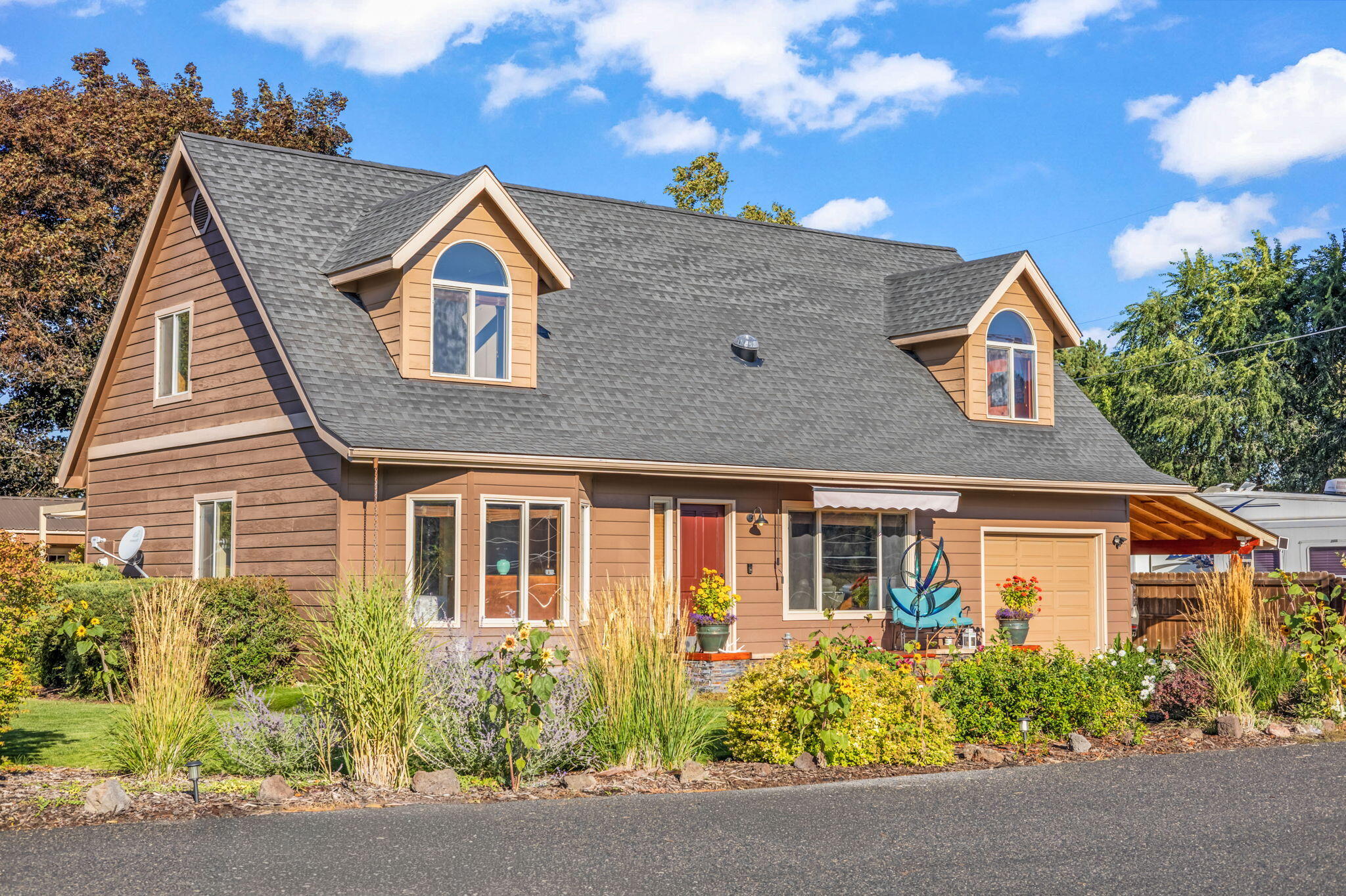 391 NE Marmot Lane