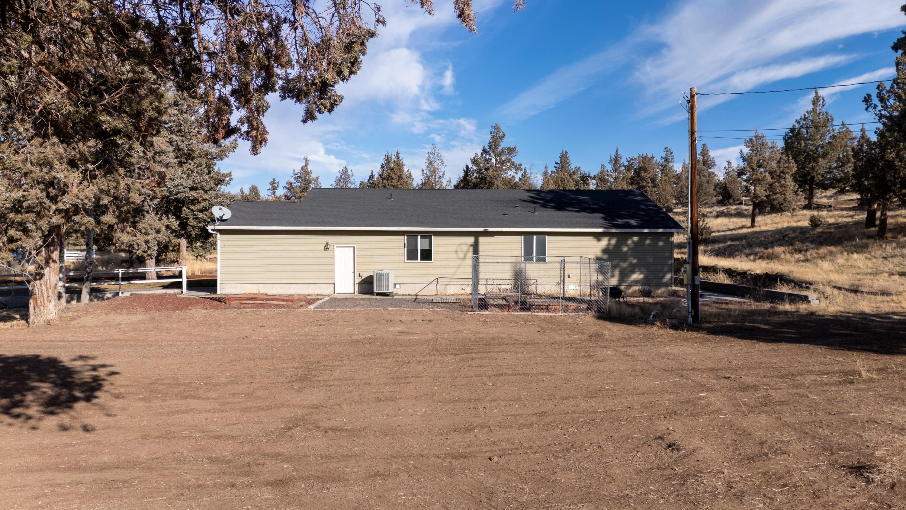 2350 NW Rimrock Loop