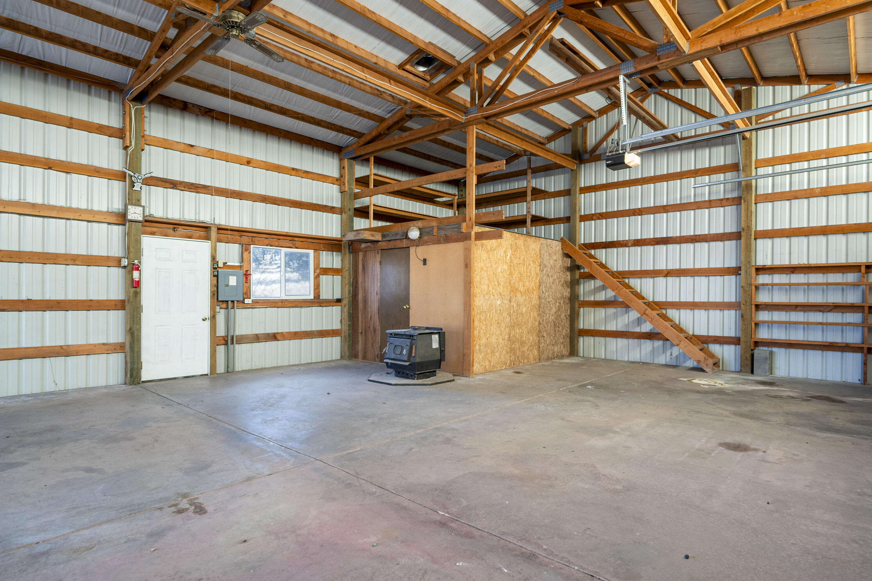 2350 NW Rimrock Loop