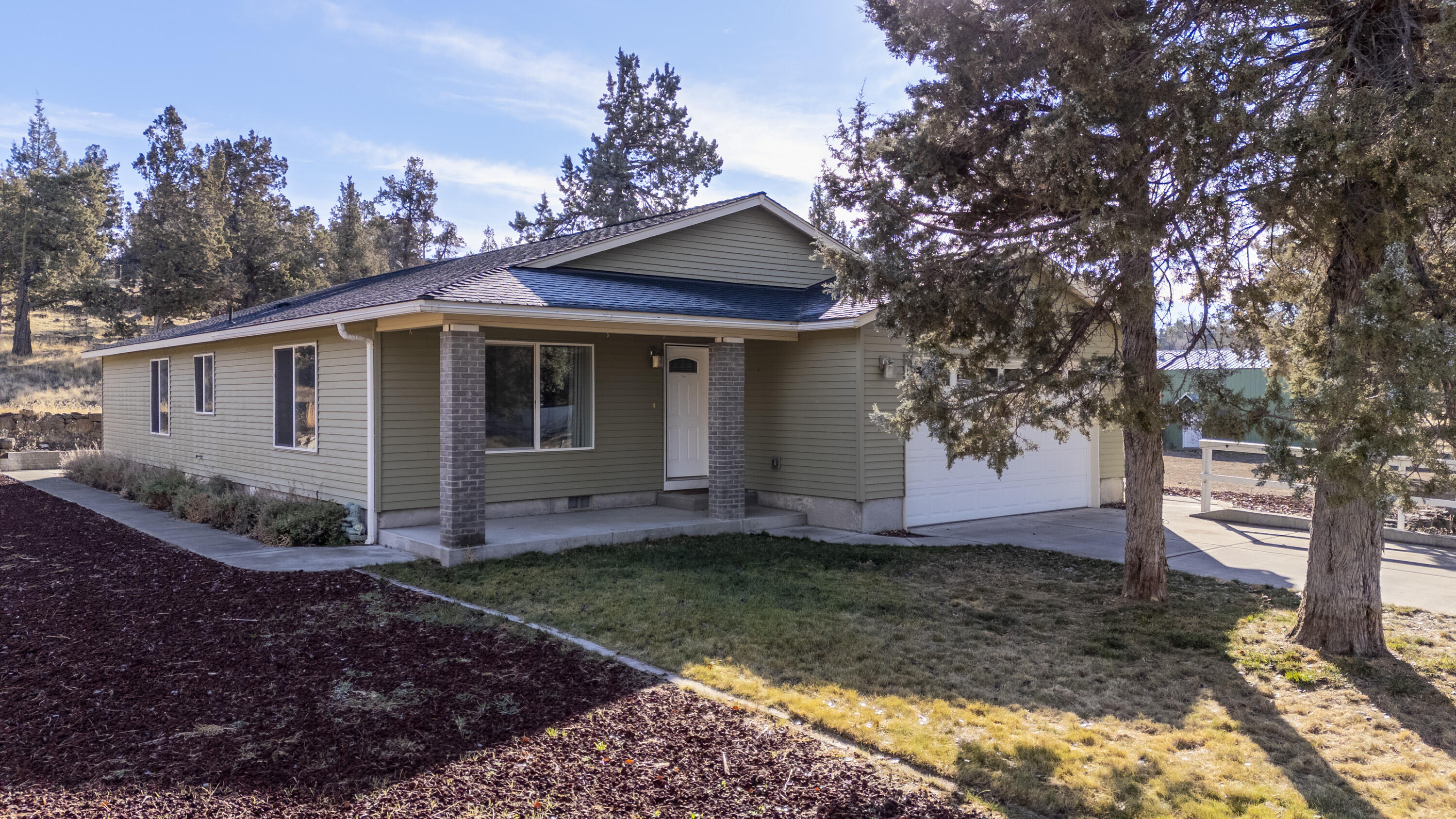 2350 NW Rimrock Loop