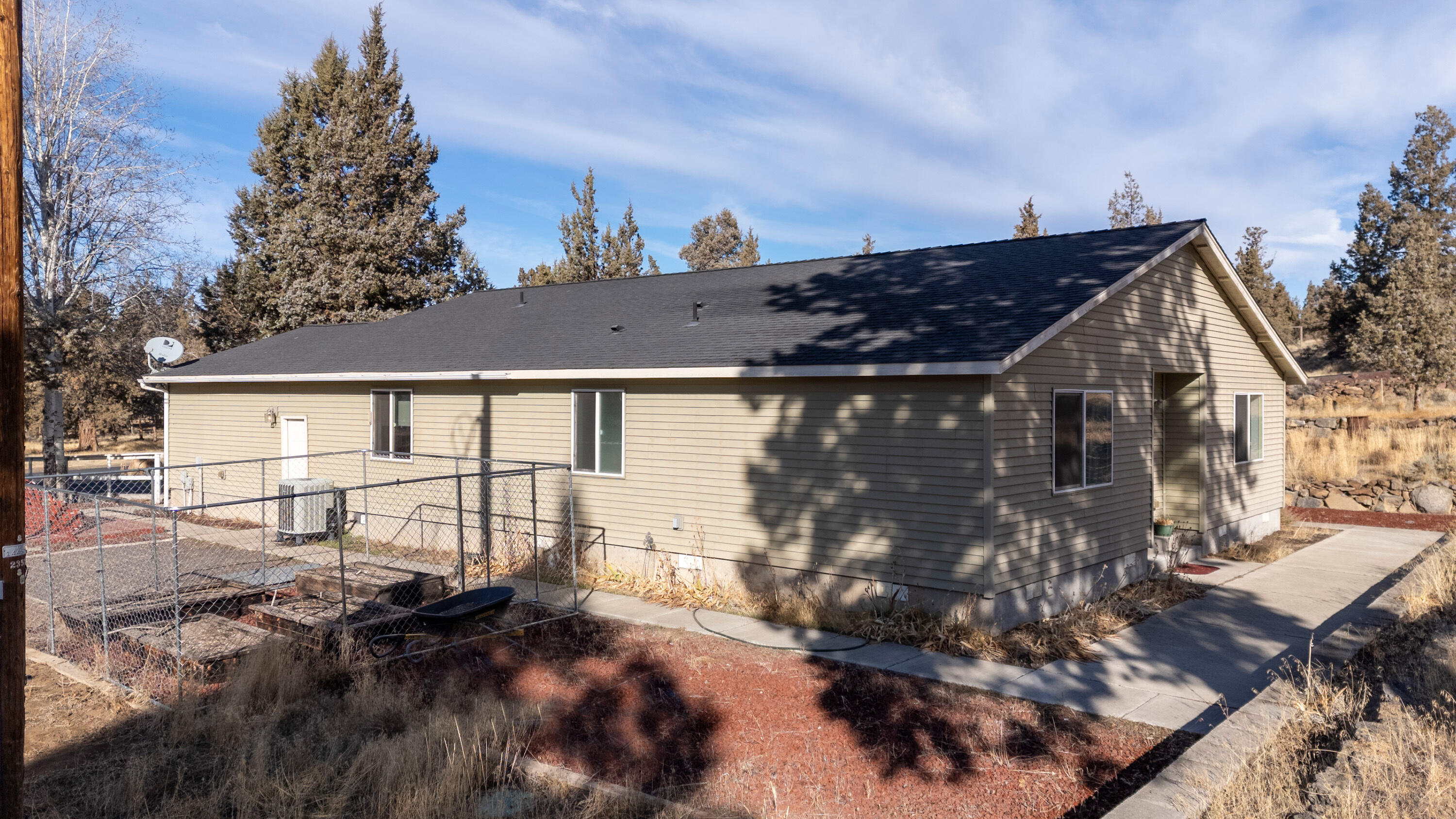 2350 NW Rimrock Loop