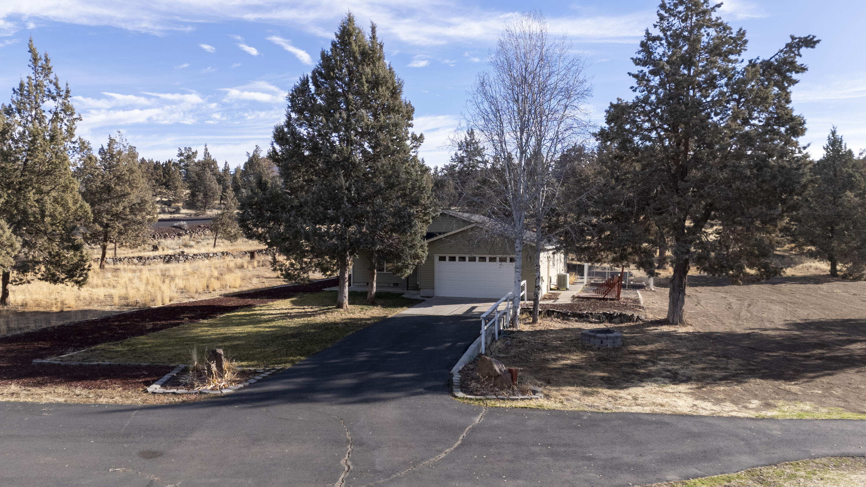 2350 NW Rimrock Loop