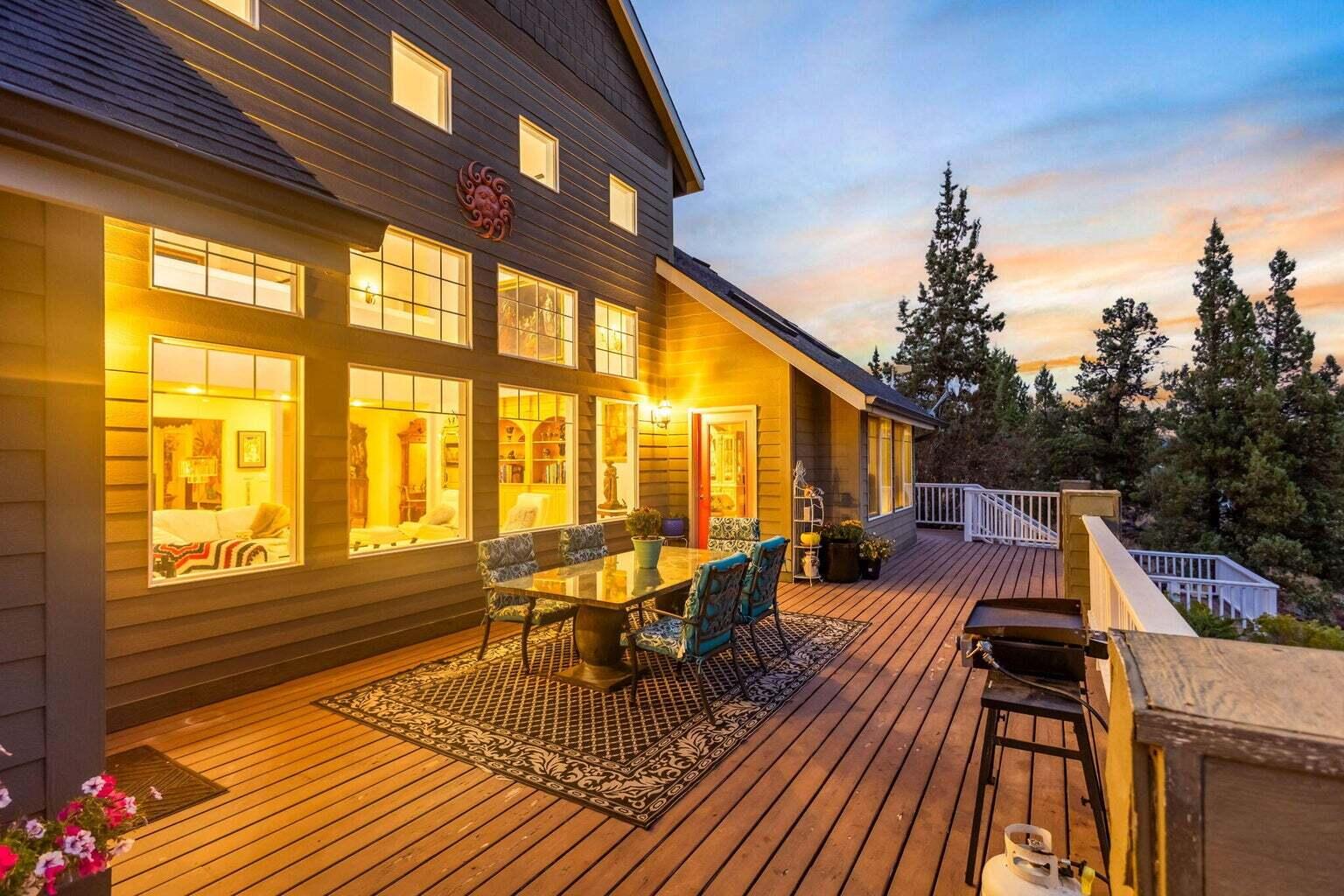 2483 NW Century Drive