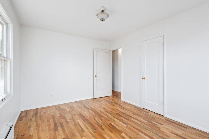 303 SW Deer Street
