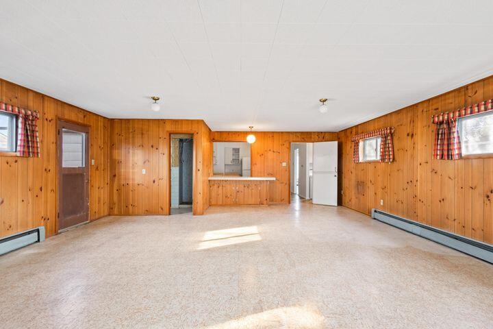 303 SW Deer Street