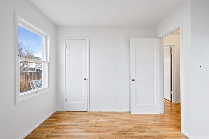 303 SW Deer Street