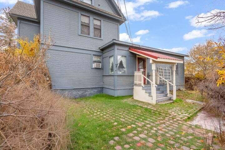 305 W 1st Street