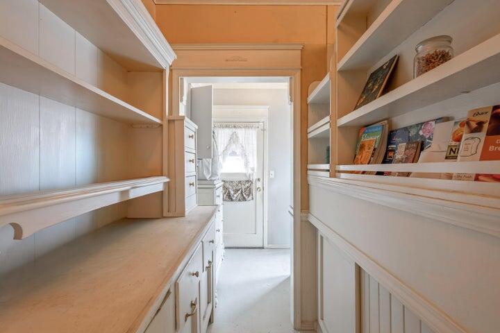 305 W 1st Street