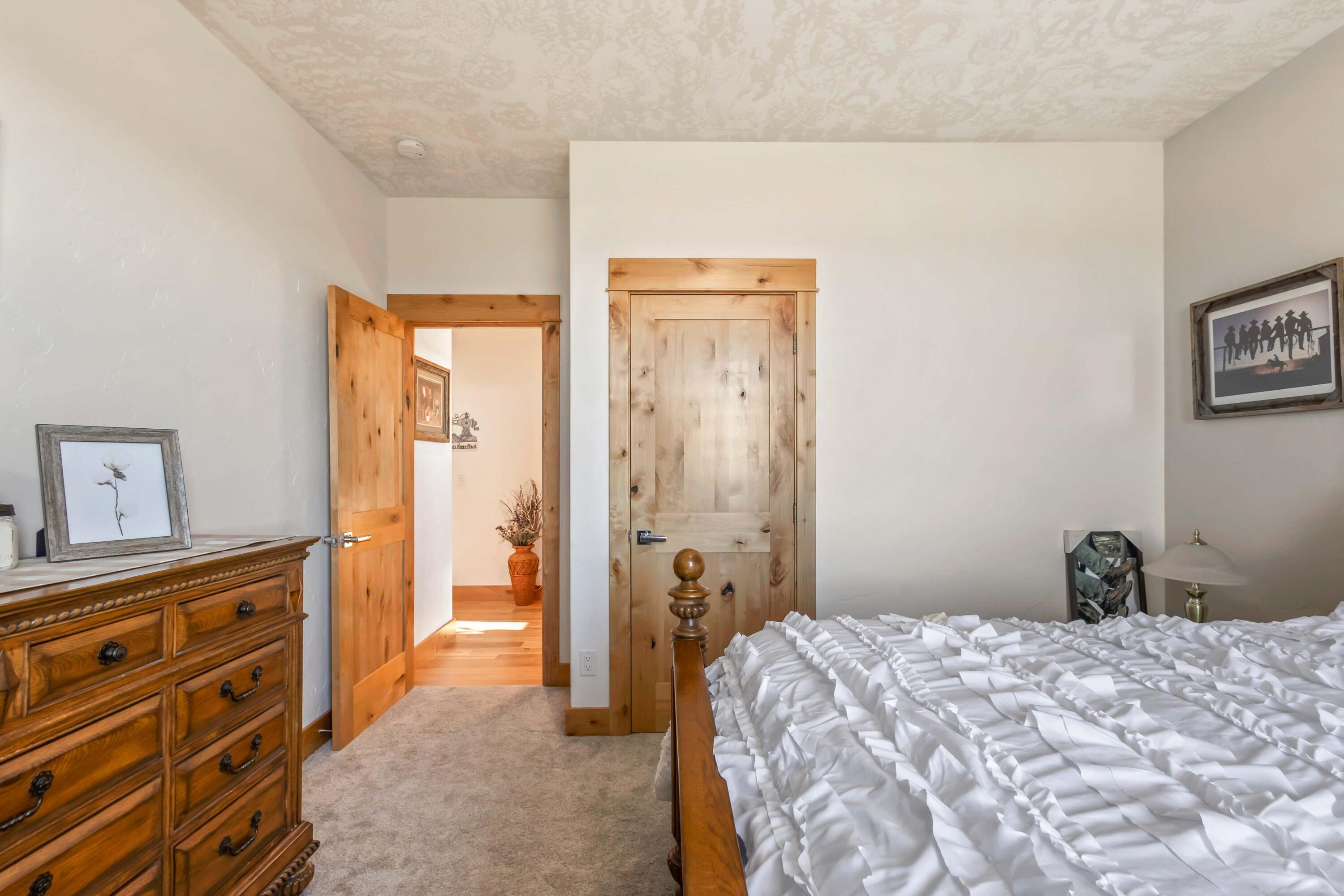 5582 N McKay Road