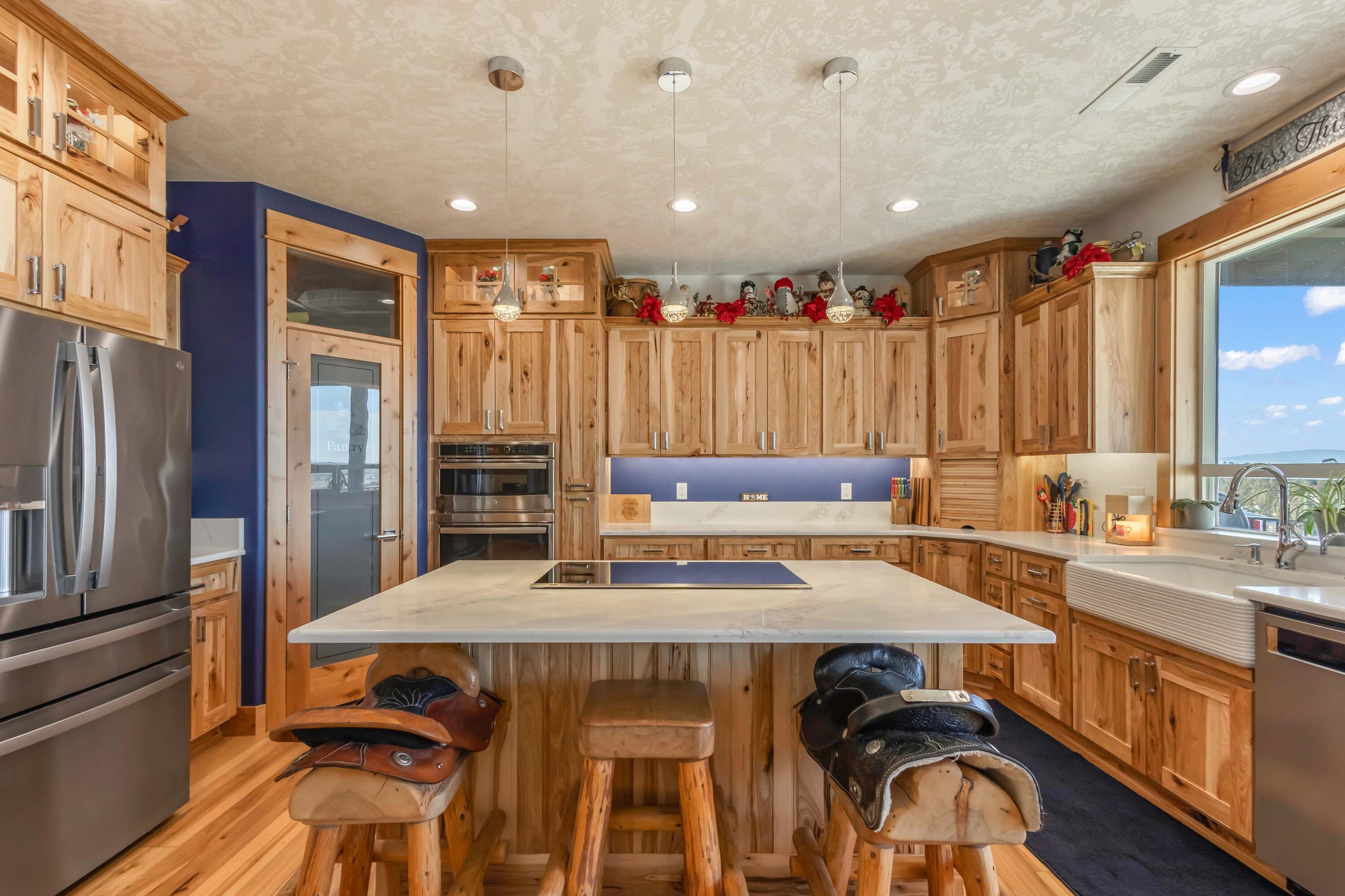 5582 N McKay Road