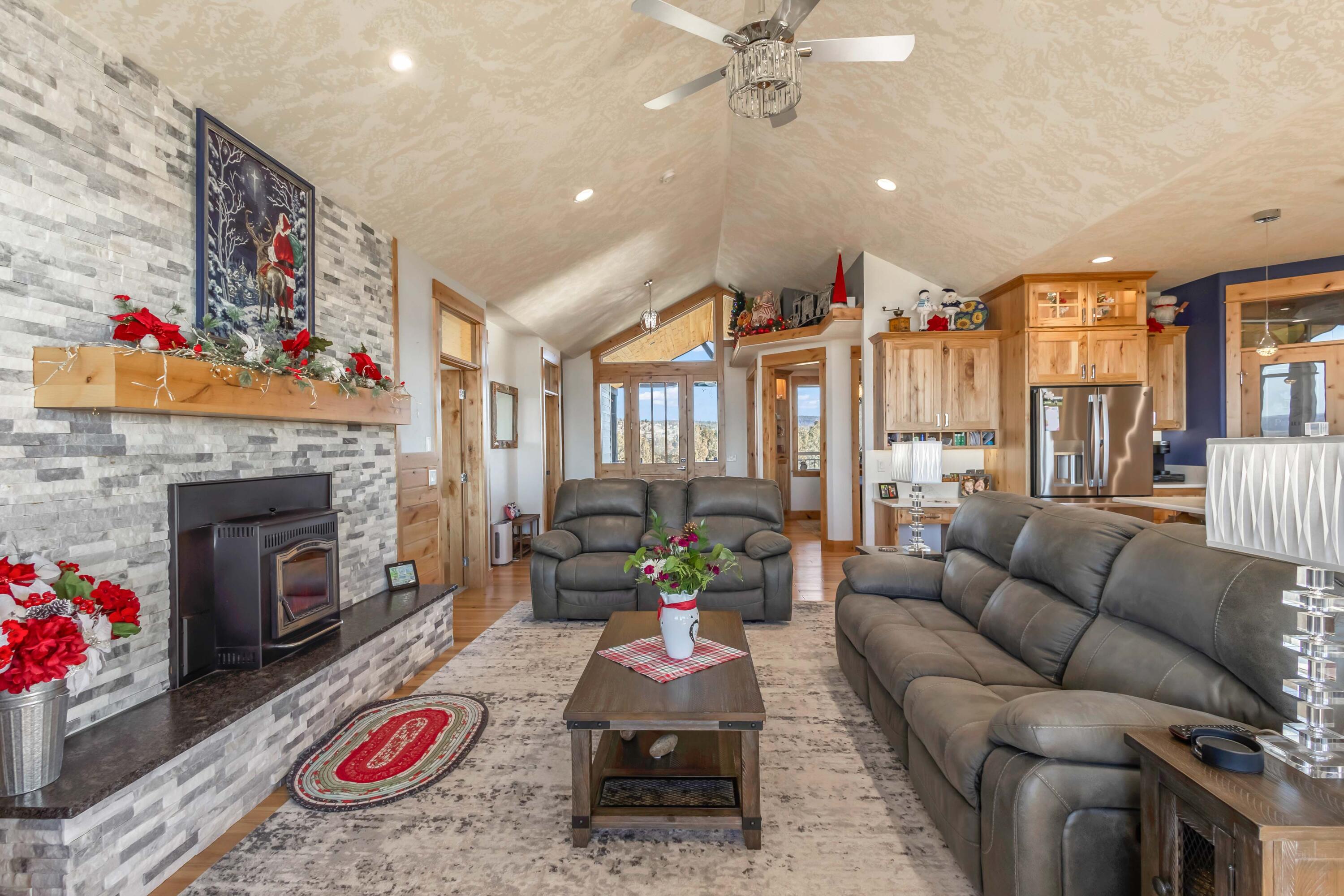 5582 N McKay Road