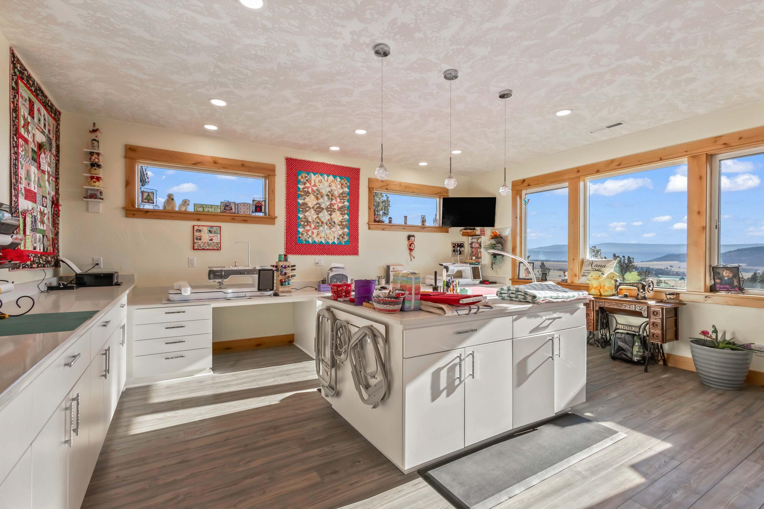 5582 N McKay Road