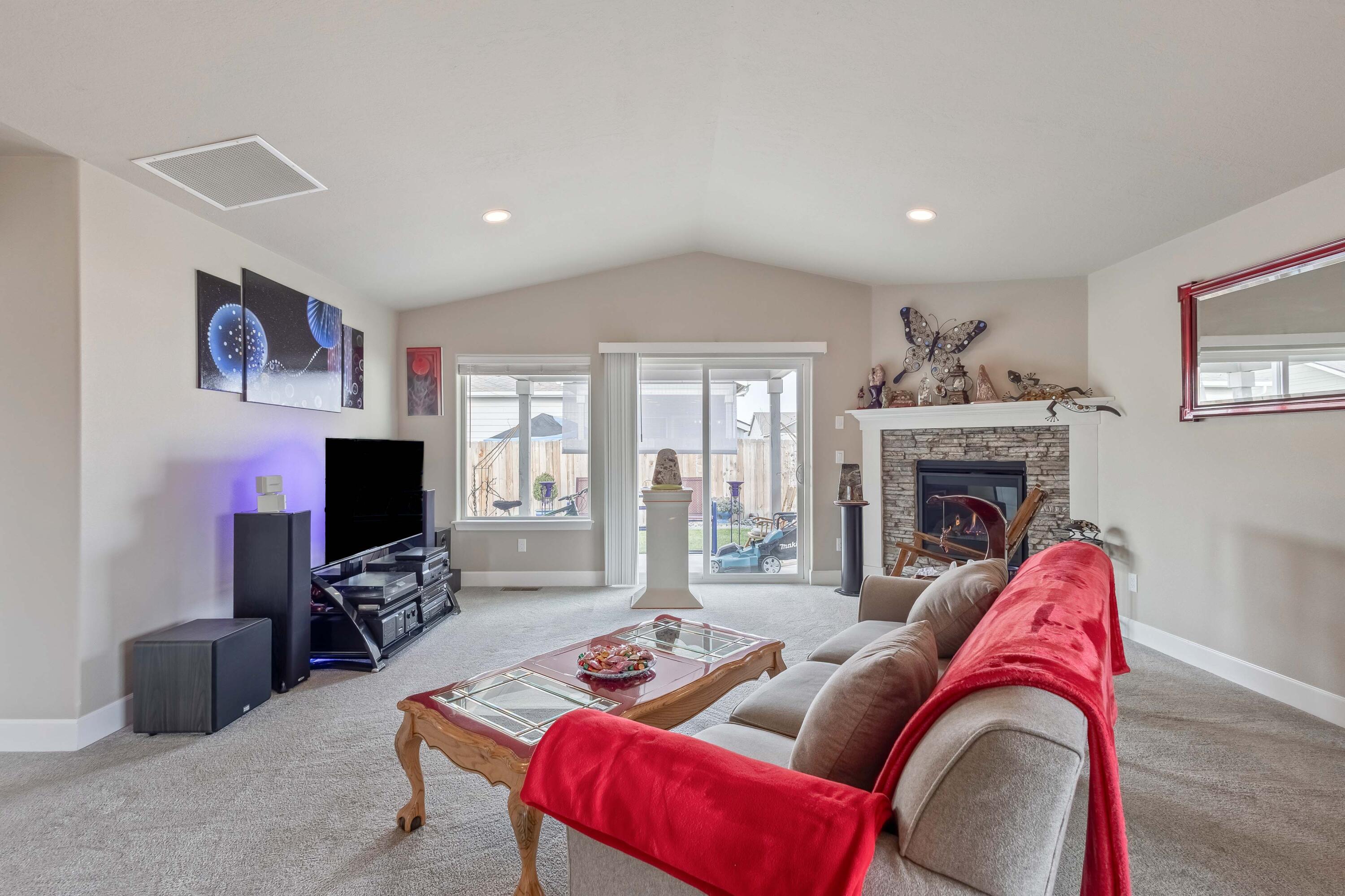 224 NW Monte Vista Avenue