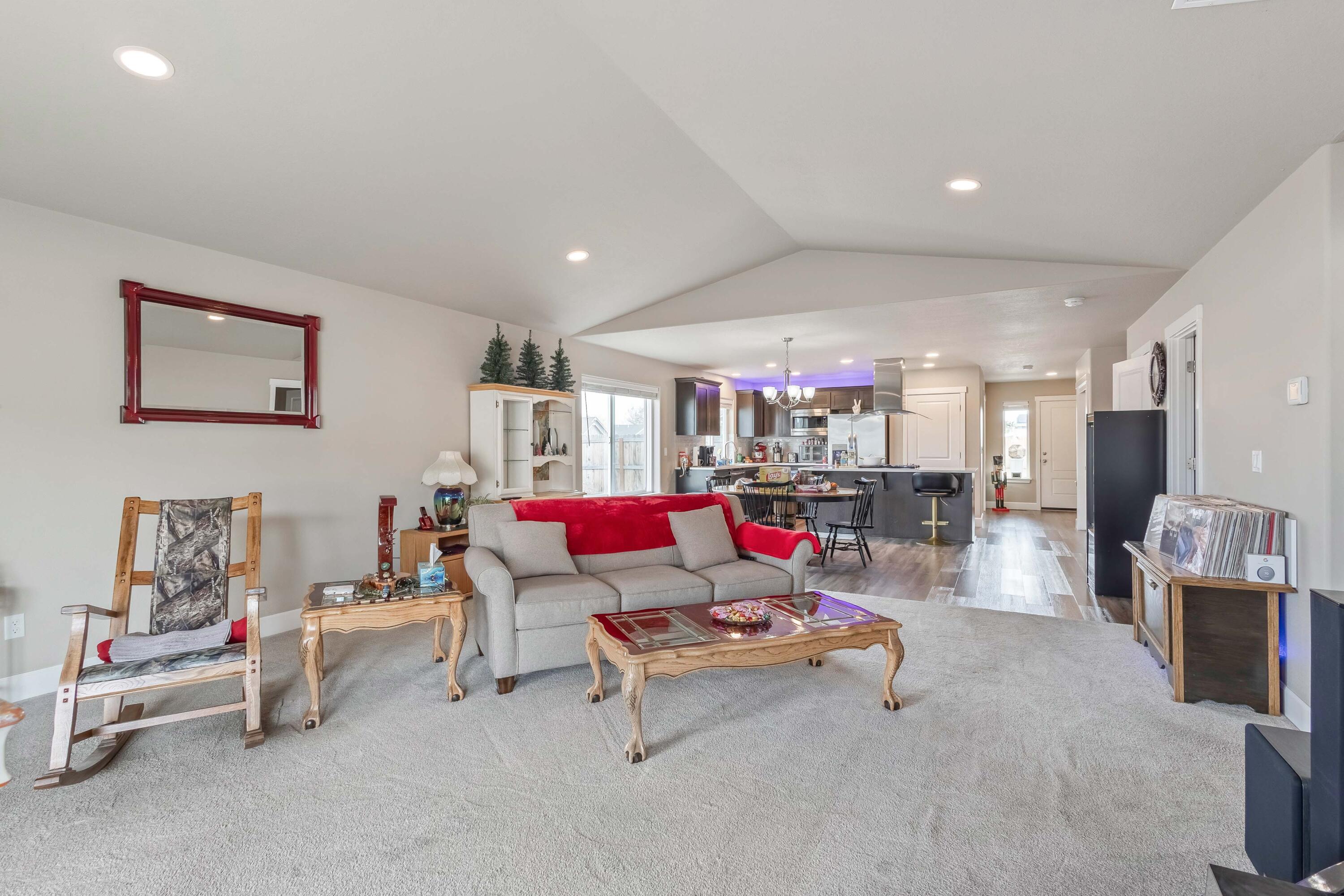 224 NW Monte Vista Avenue