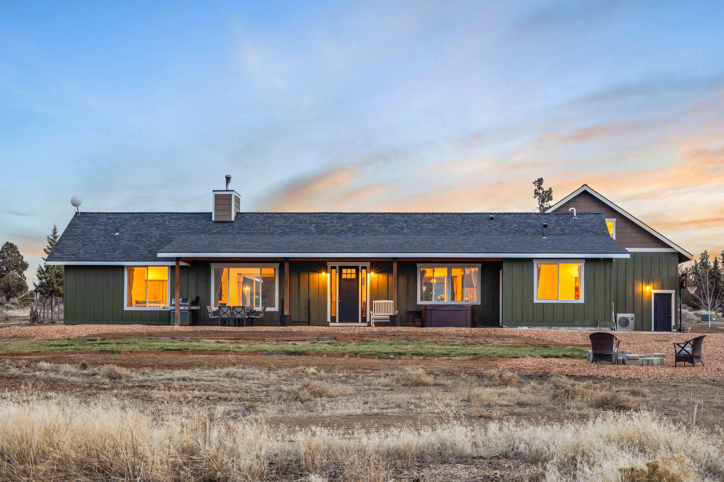 18385 SW Mount Adams Loop