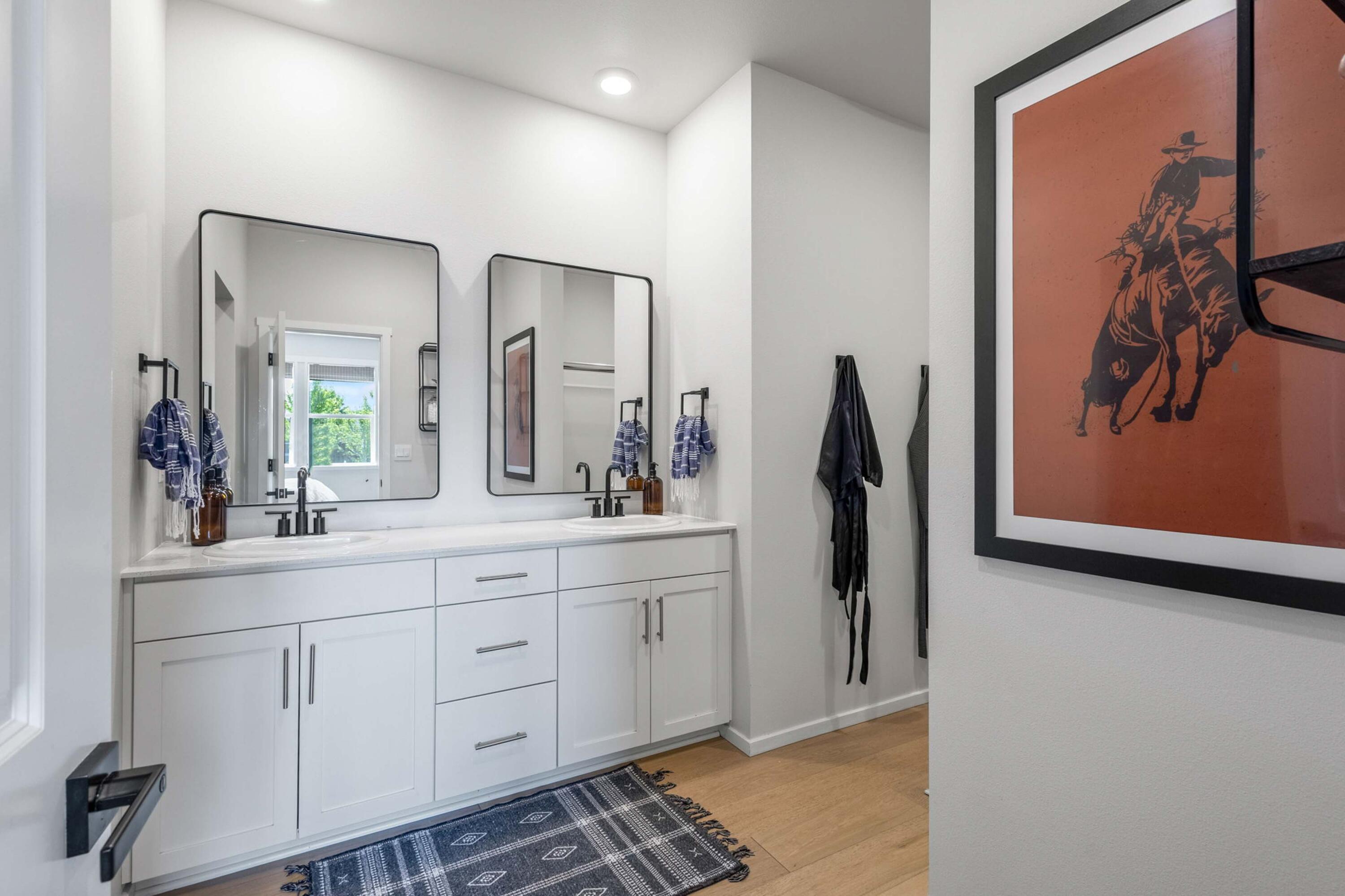 745 NE Union Loop