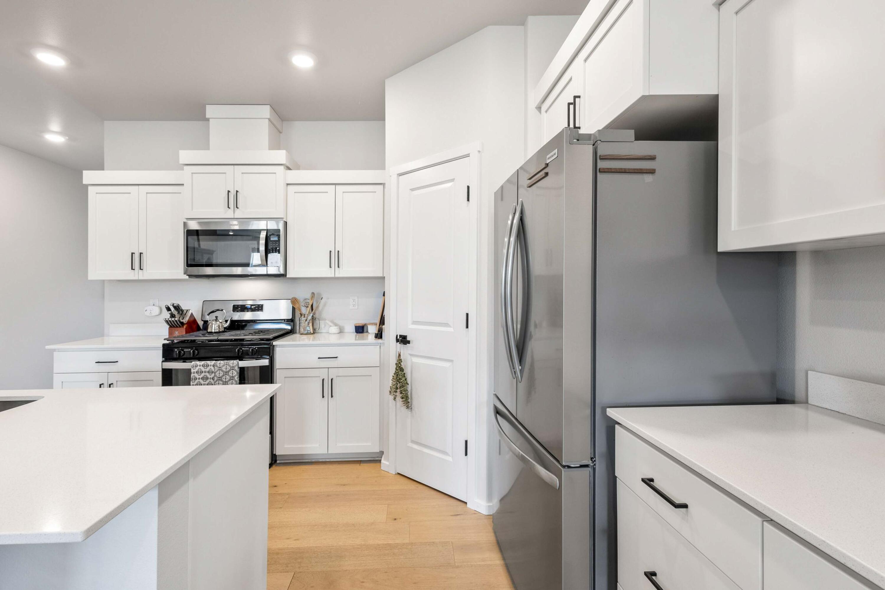 745 NE Union Loop