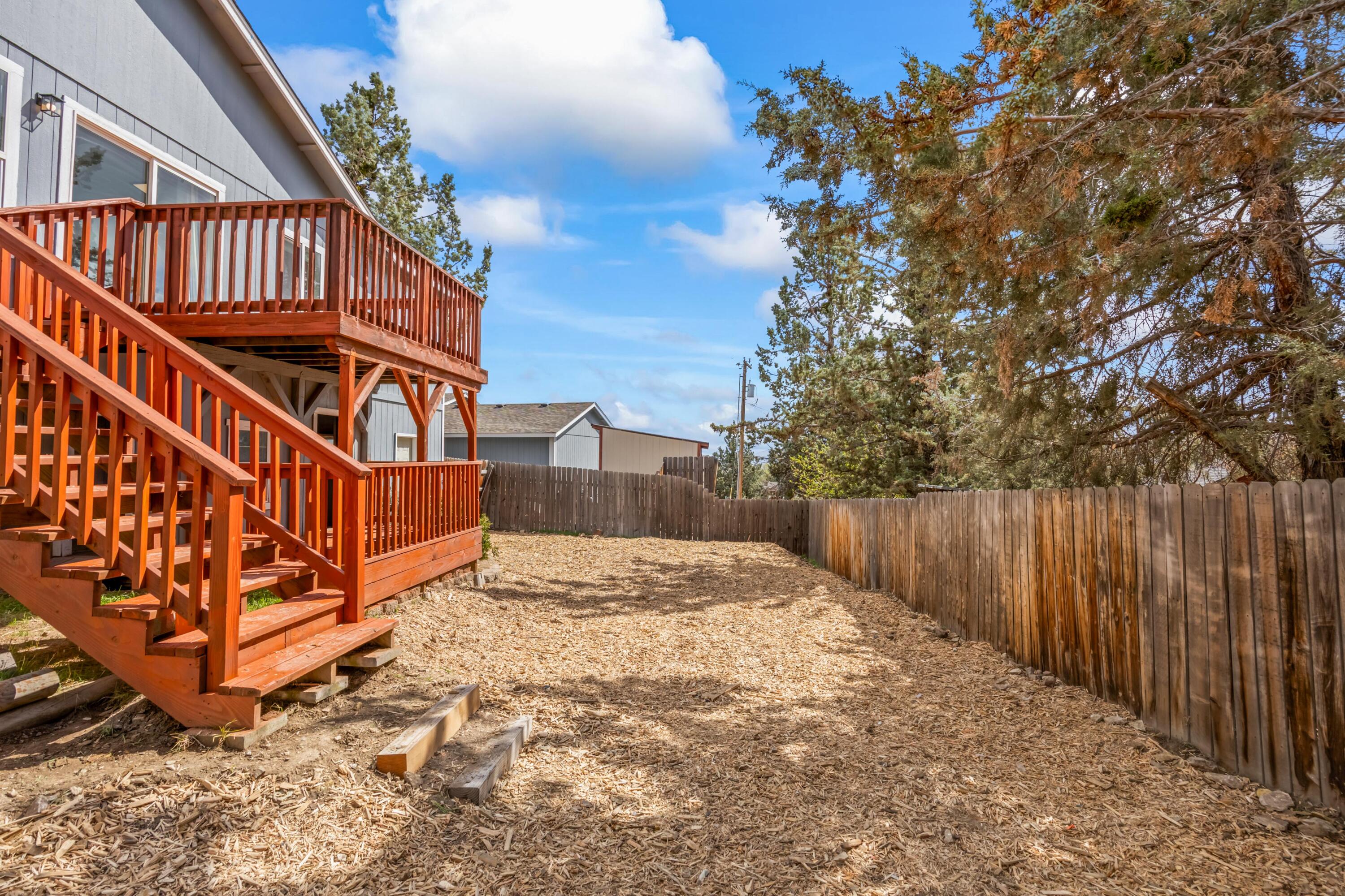 11341 NW Lister Avenue