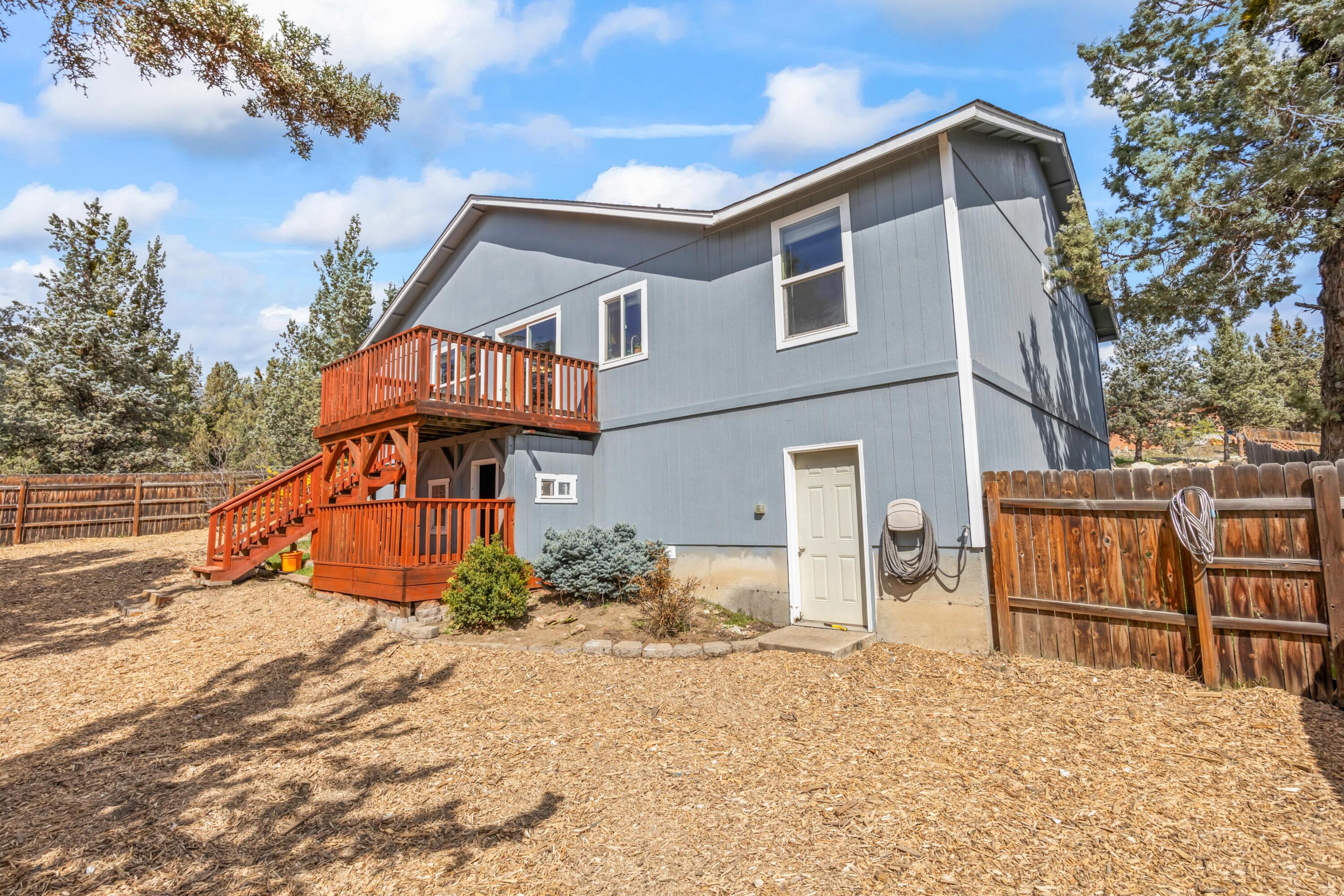 11341 NW Lister Avenue