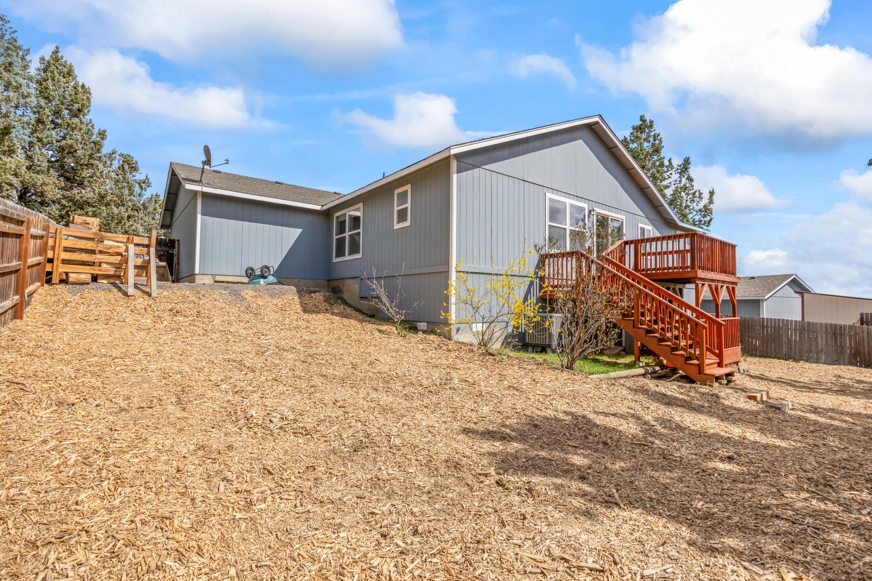 11341 NW Lister Avenue