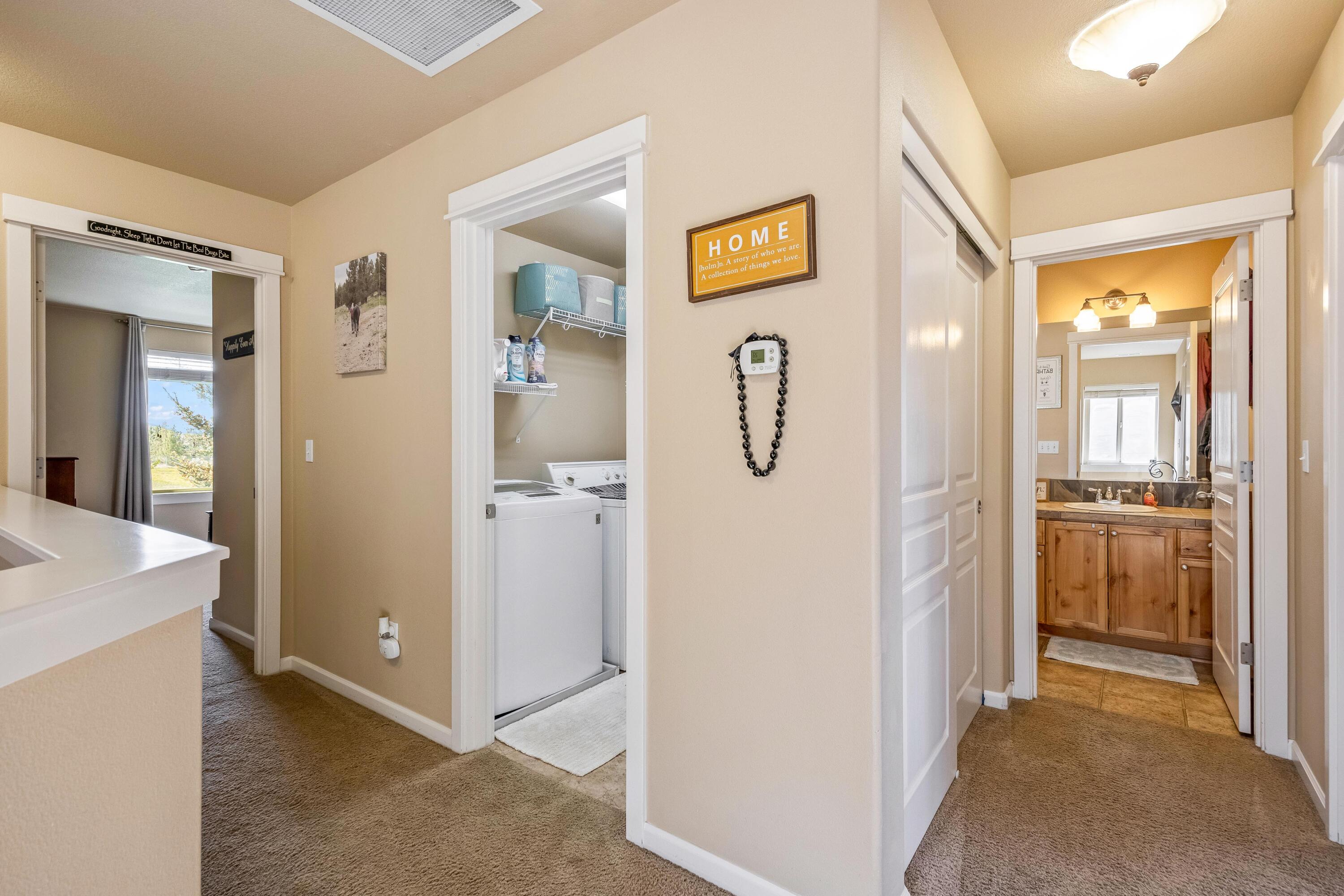 1252 NE Littleton Lane