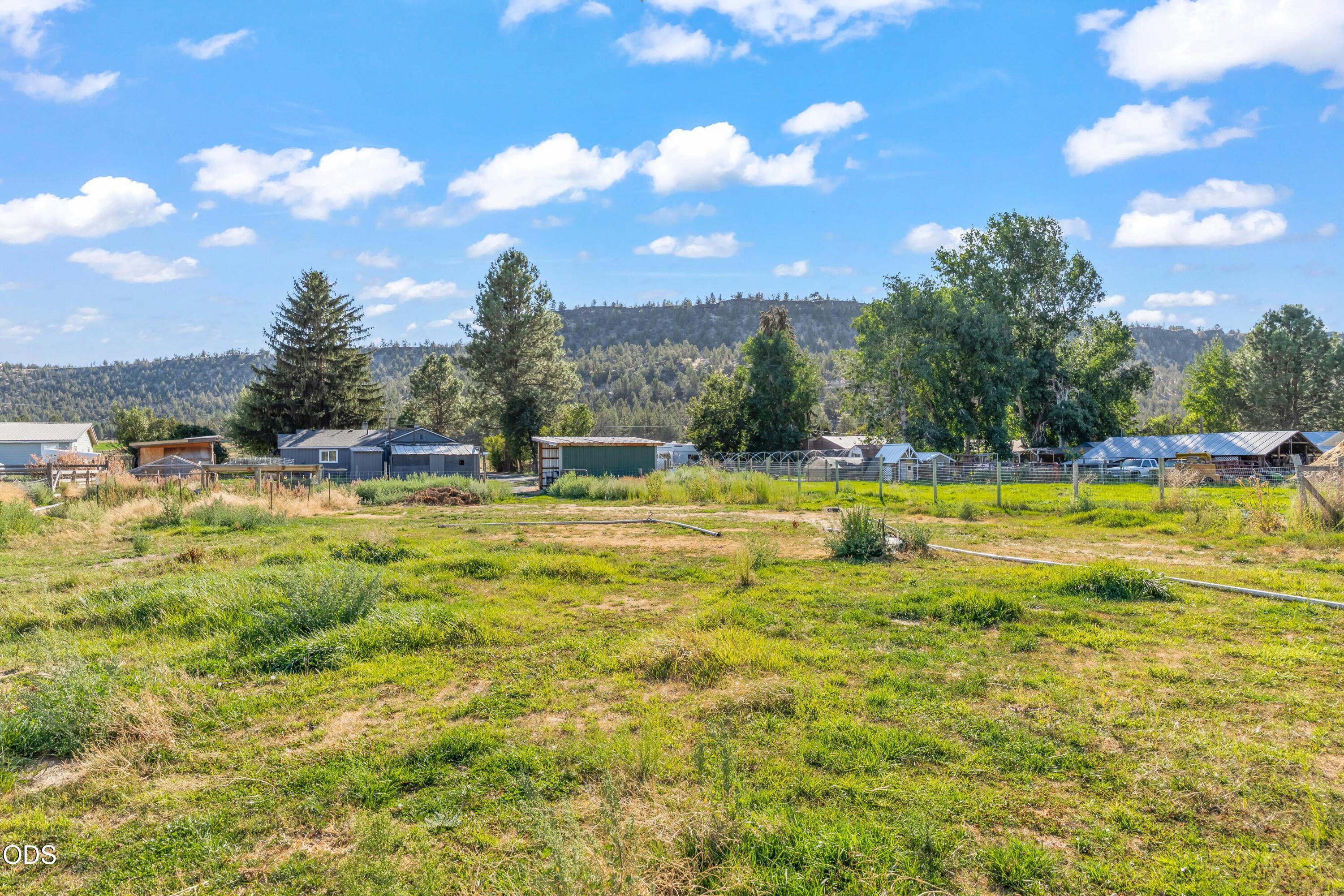 2555 SE Paulina Highway