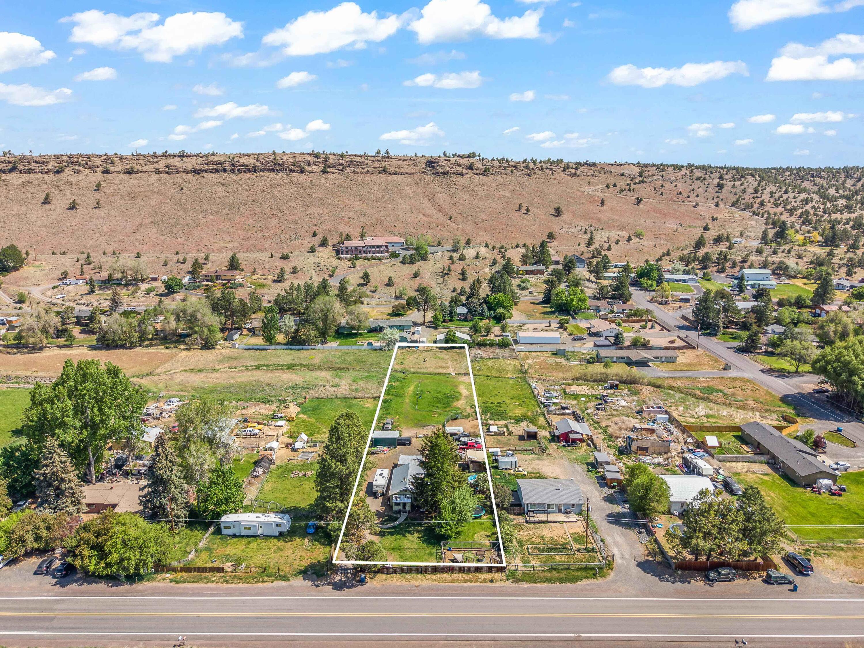 2555 SE Paulina Highway