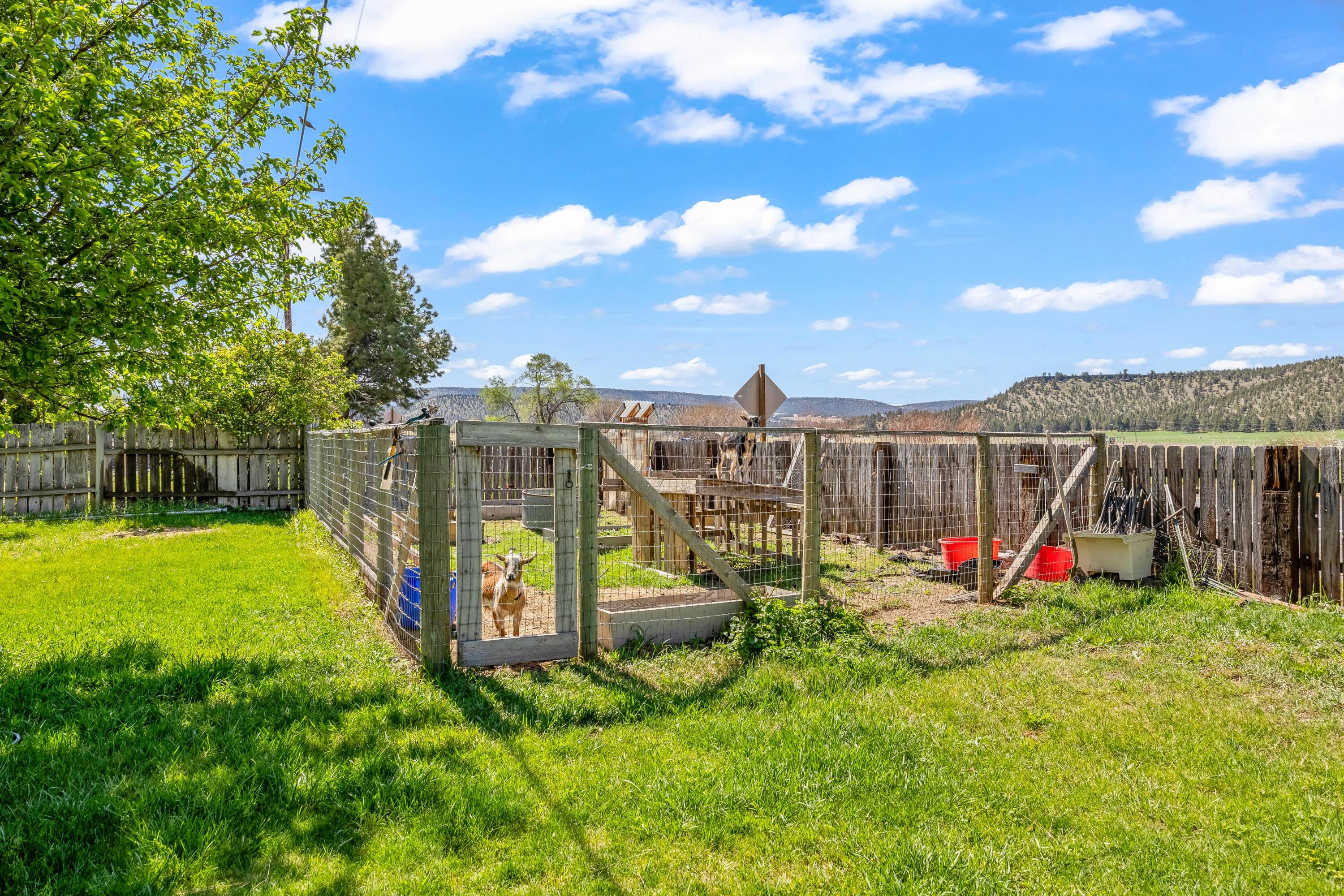 2555 SE Paulina Highway