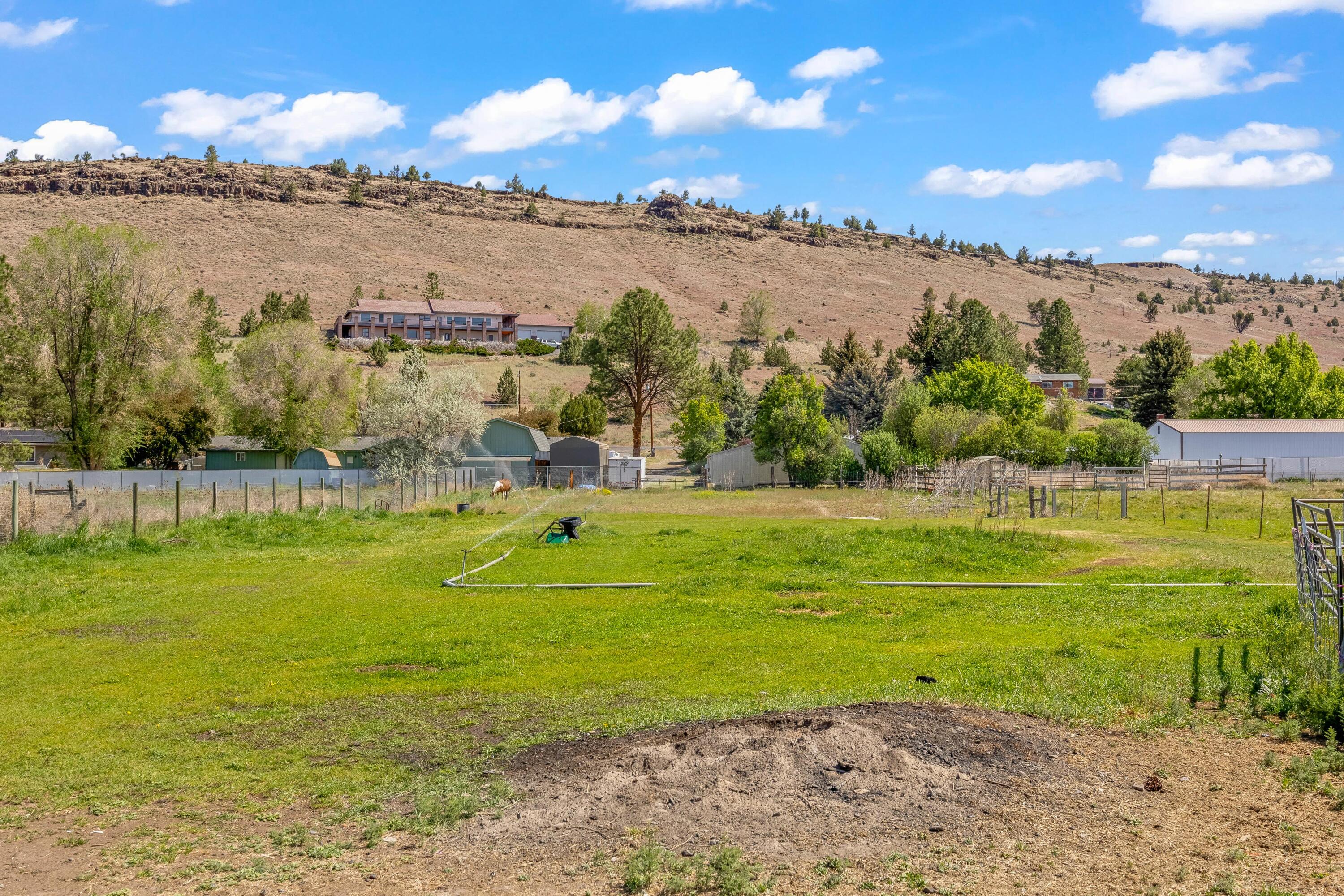 2555 SE Paulina Highway
