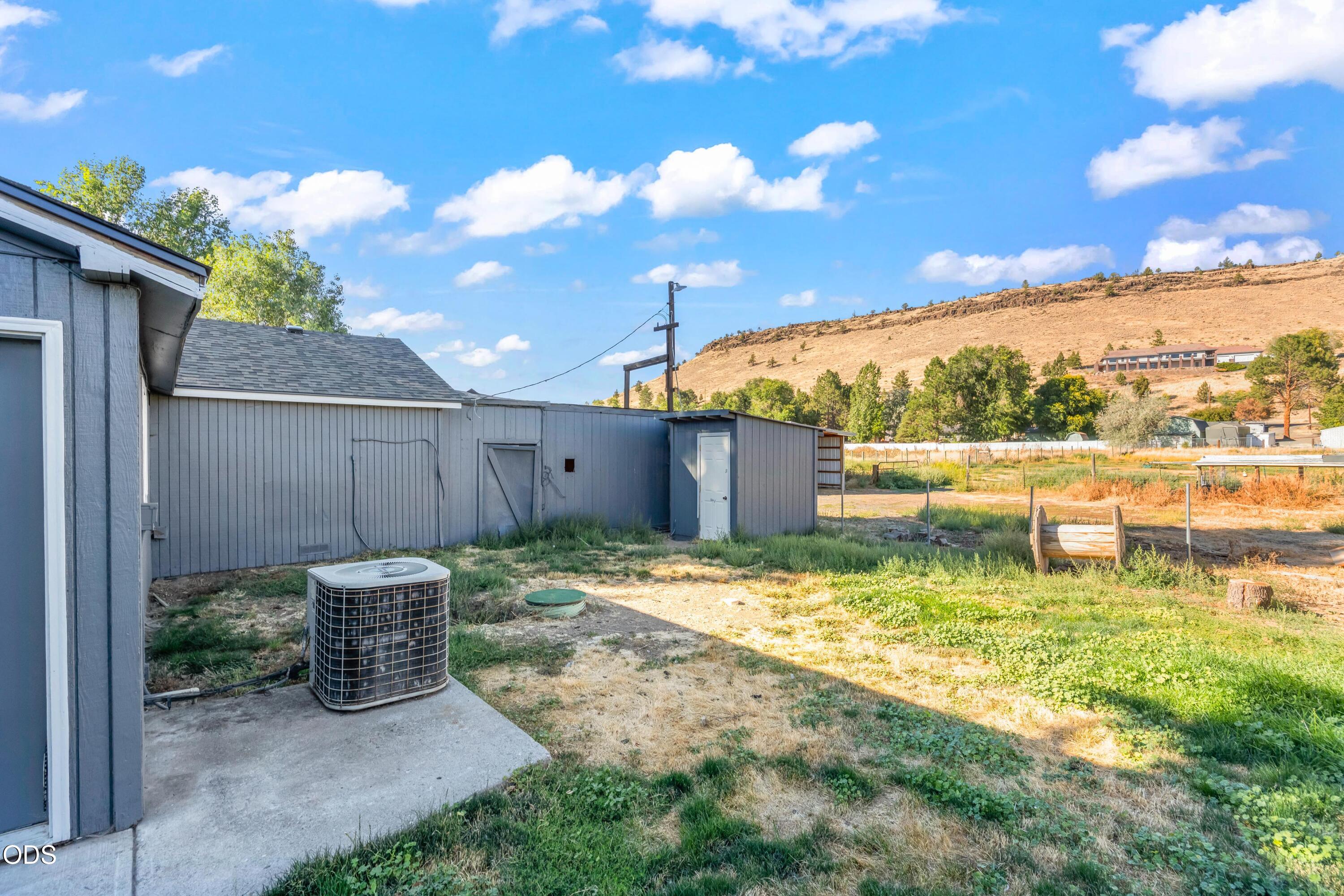 2555 SE Paulina Highway
