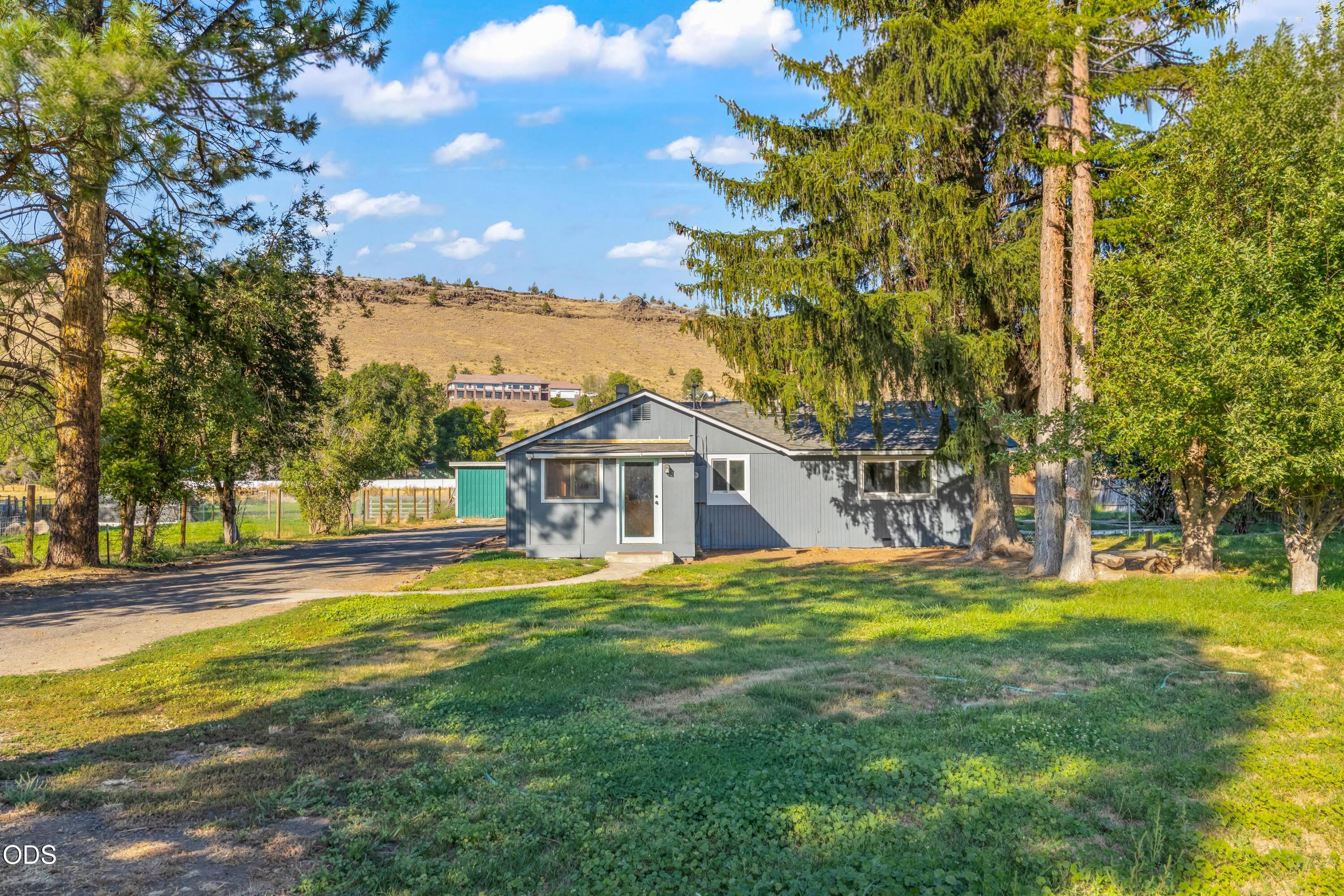2555 SE Paulina Highway