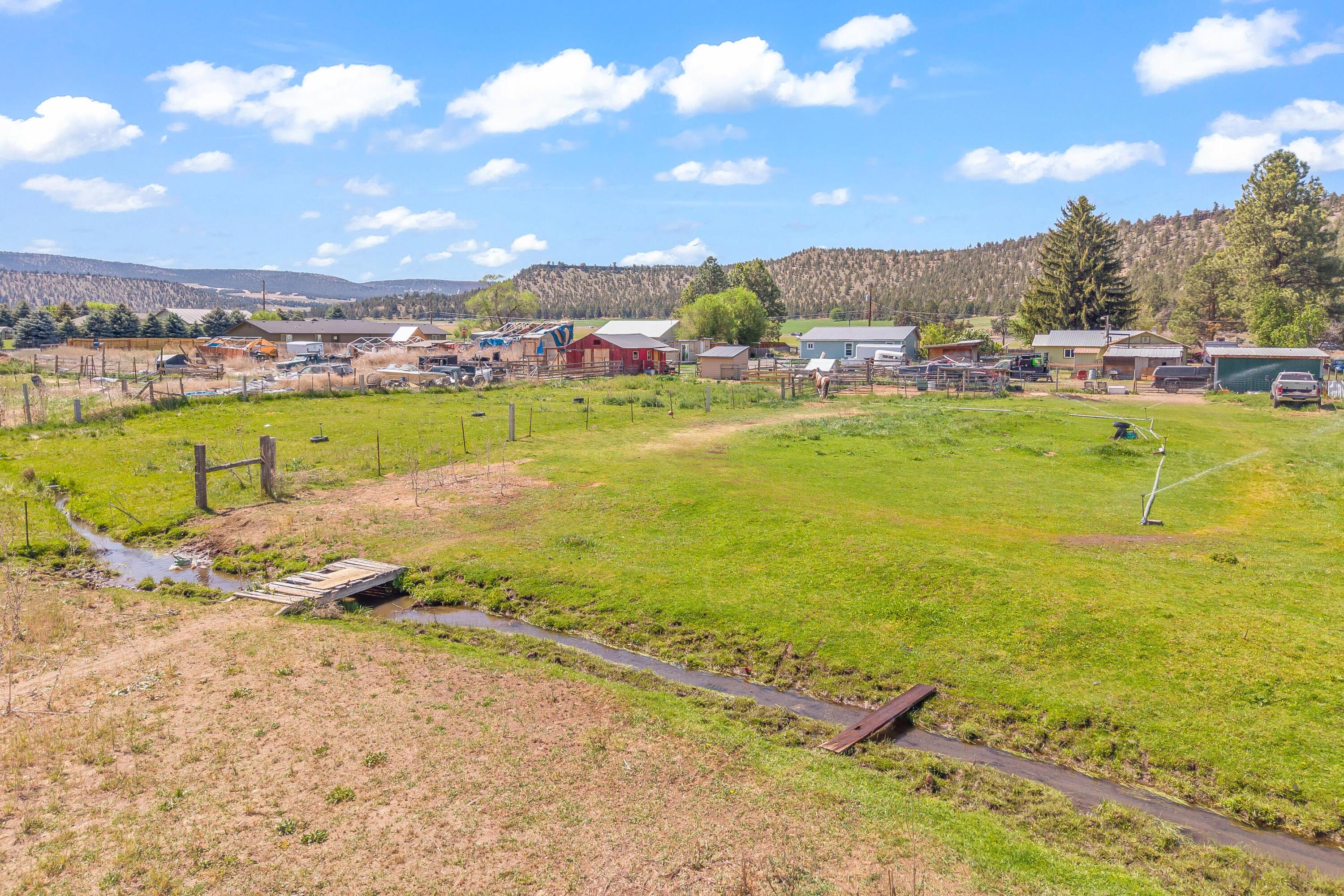 2555 SE Paulina Highway