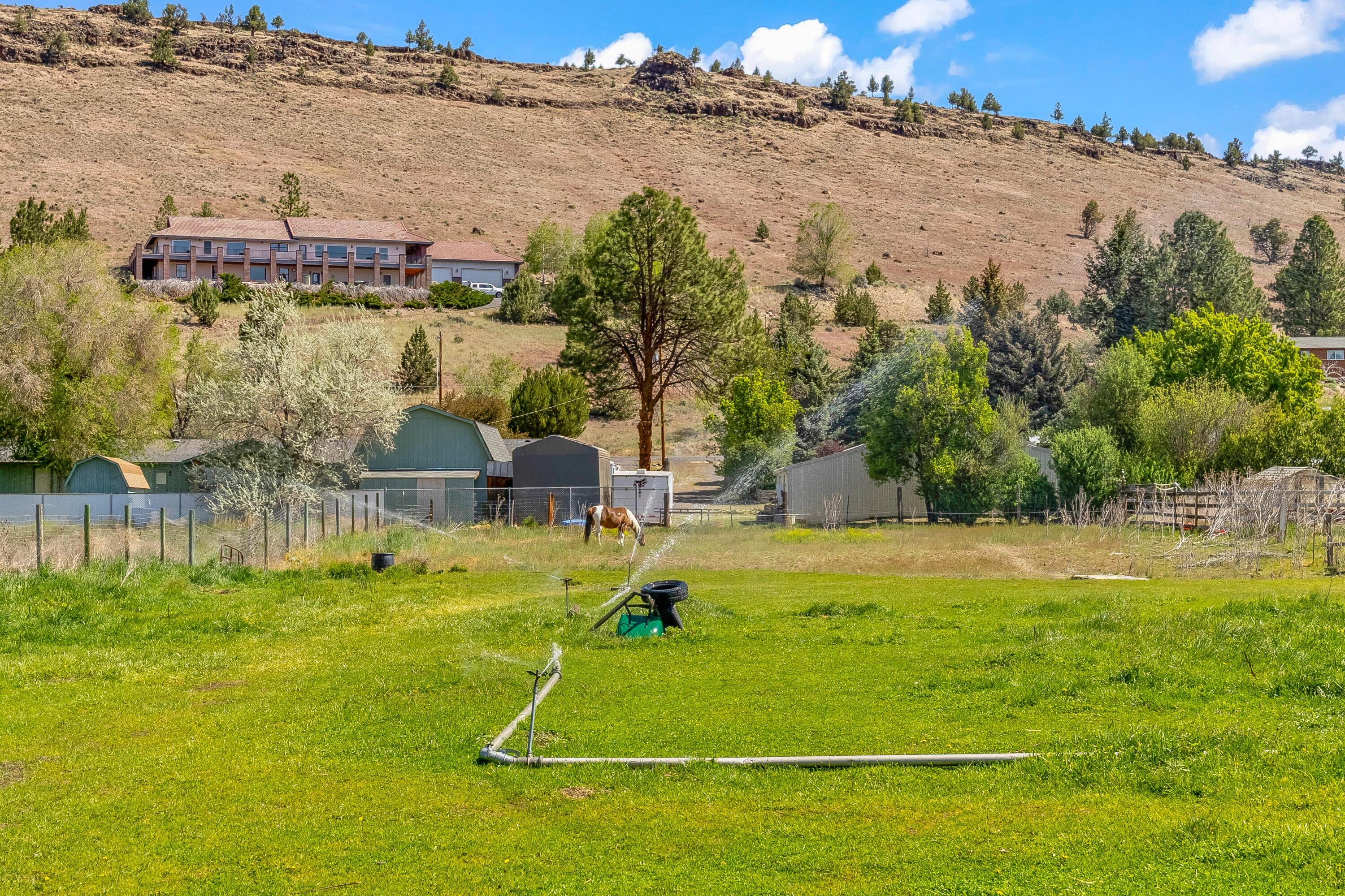 2555 SE Paulina Highway