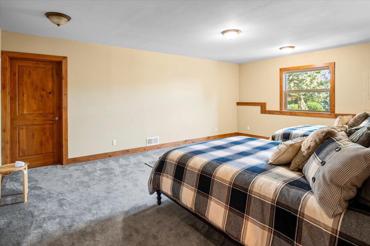 1940 Murrelet Drive