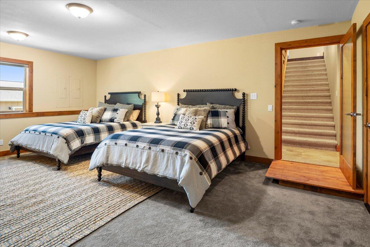 1940 Murrelet Drive