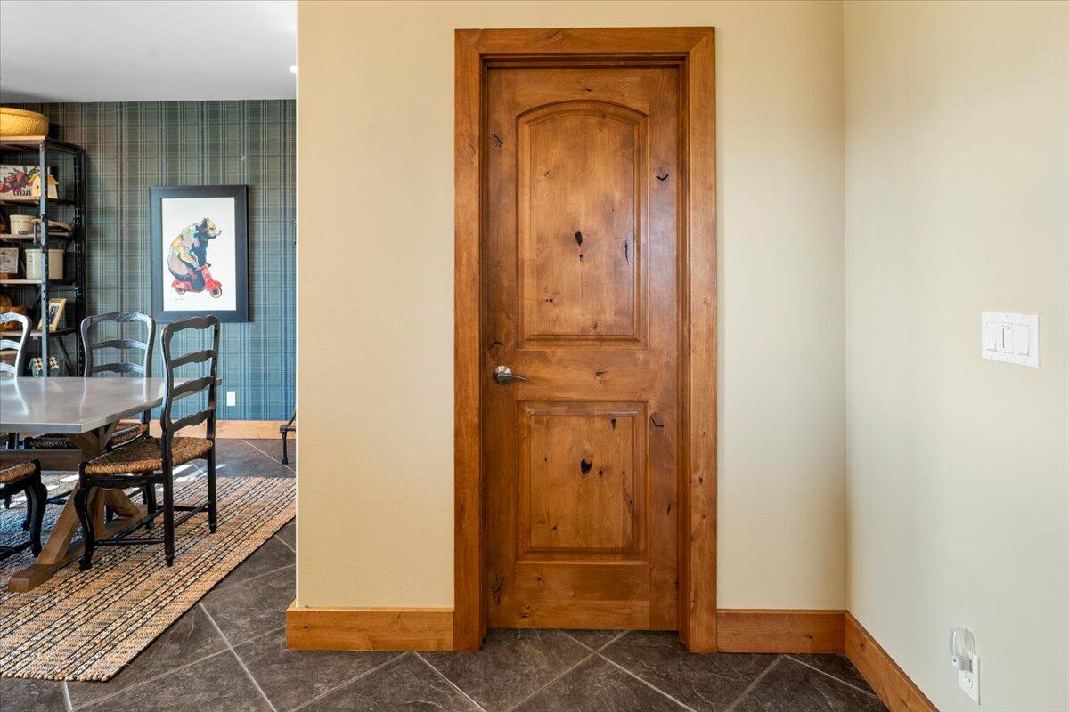 1940 Murrelet Drive
