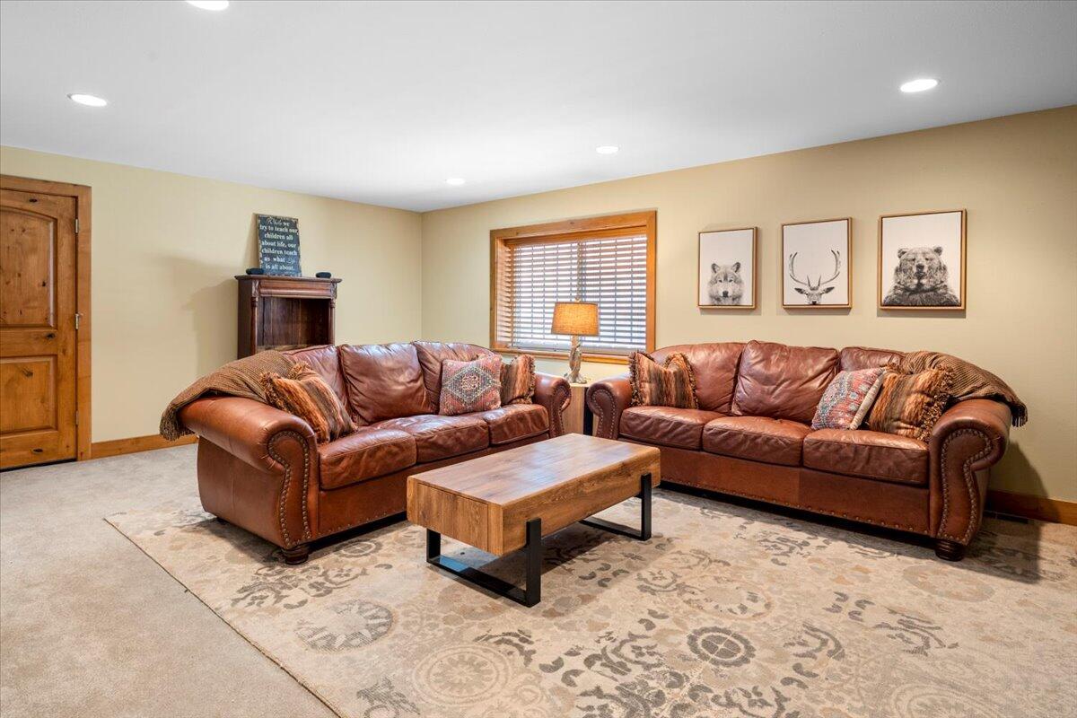 1940 Murrelet Drive